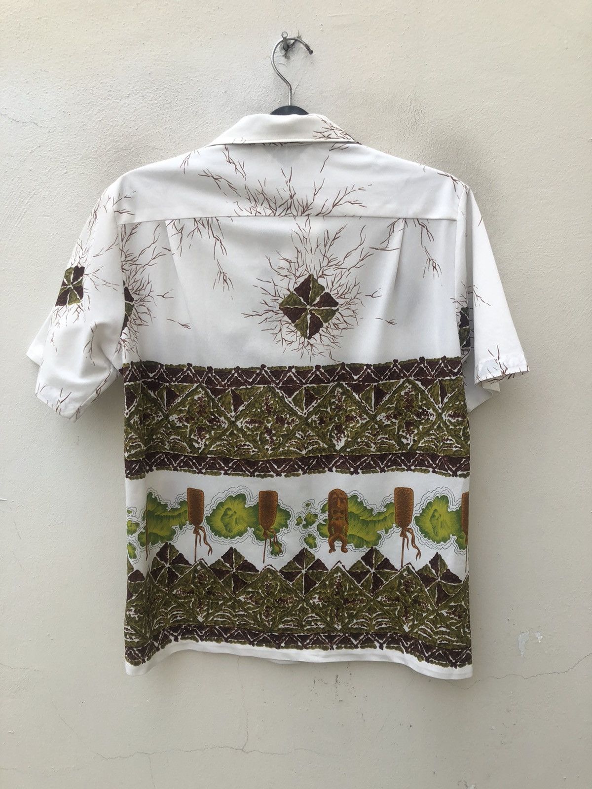 Vintage Vintage 70s MALIHINI Tiki Idol Open Collar Hawaiian Shirt Size US M / EU 48-50 / 2 - 12 Thumbnail