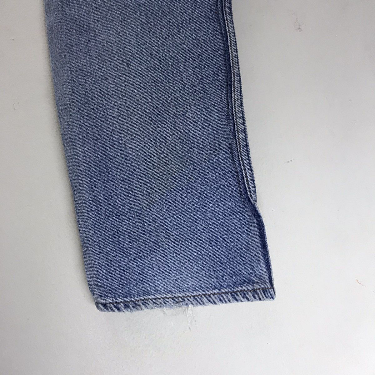 Levi's Vintage 80s Levis 501 Distressed Denim Lightwash CobainStyle Size US 30 / EU 46 - 16 Thumbnail