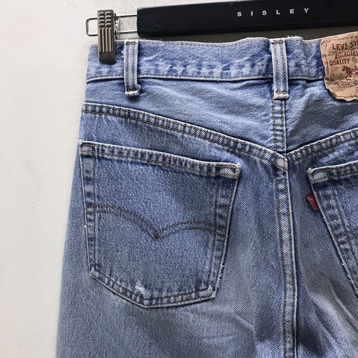 Levi's Vintage 80s Levis 501 Distressed Denim Lightwash CobainStyle Size US 30 / EU 46 - 12 Thumbnail