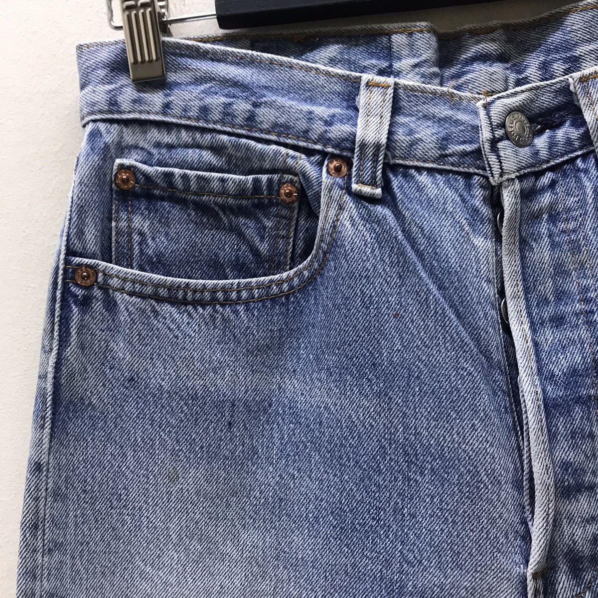 Levi's Vintage 80s Levis 501 Distressed Denim Lightwash CobainStyle Size US 30 / EU 46 - 4 Thumbnail