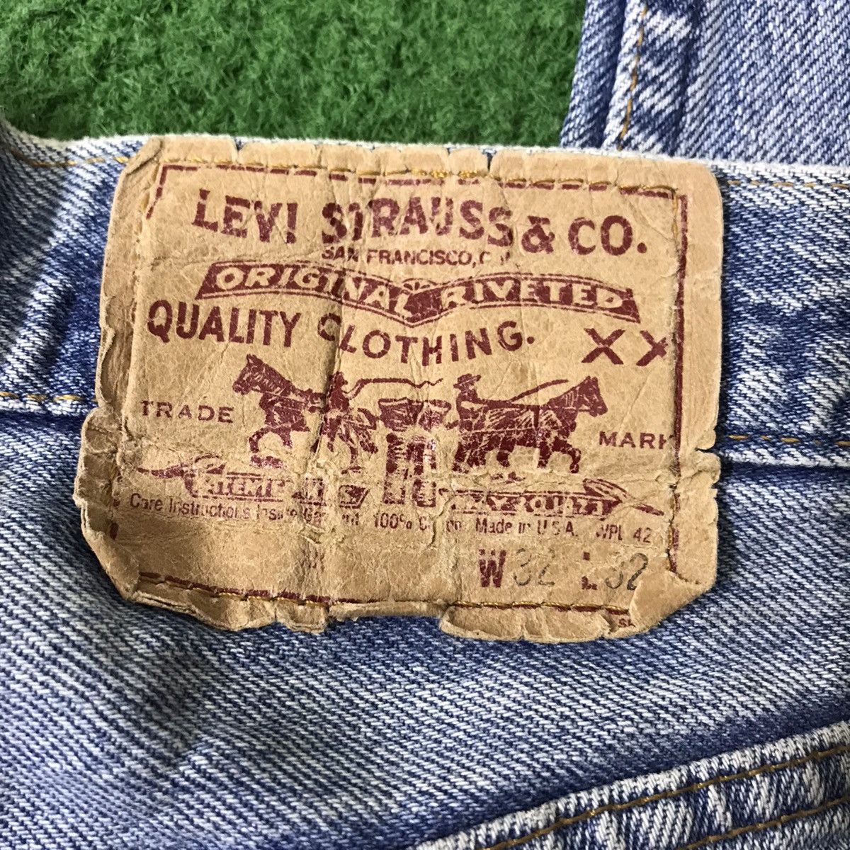 Levi's Vintage 80s Levis 501 Distressed Denim Lightwash CobainStyle Size US 30 / EU 46 - 18 Thumbnail