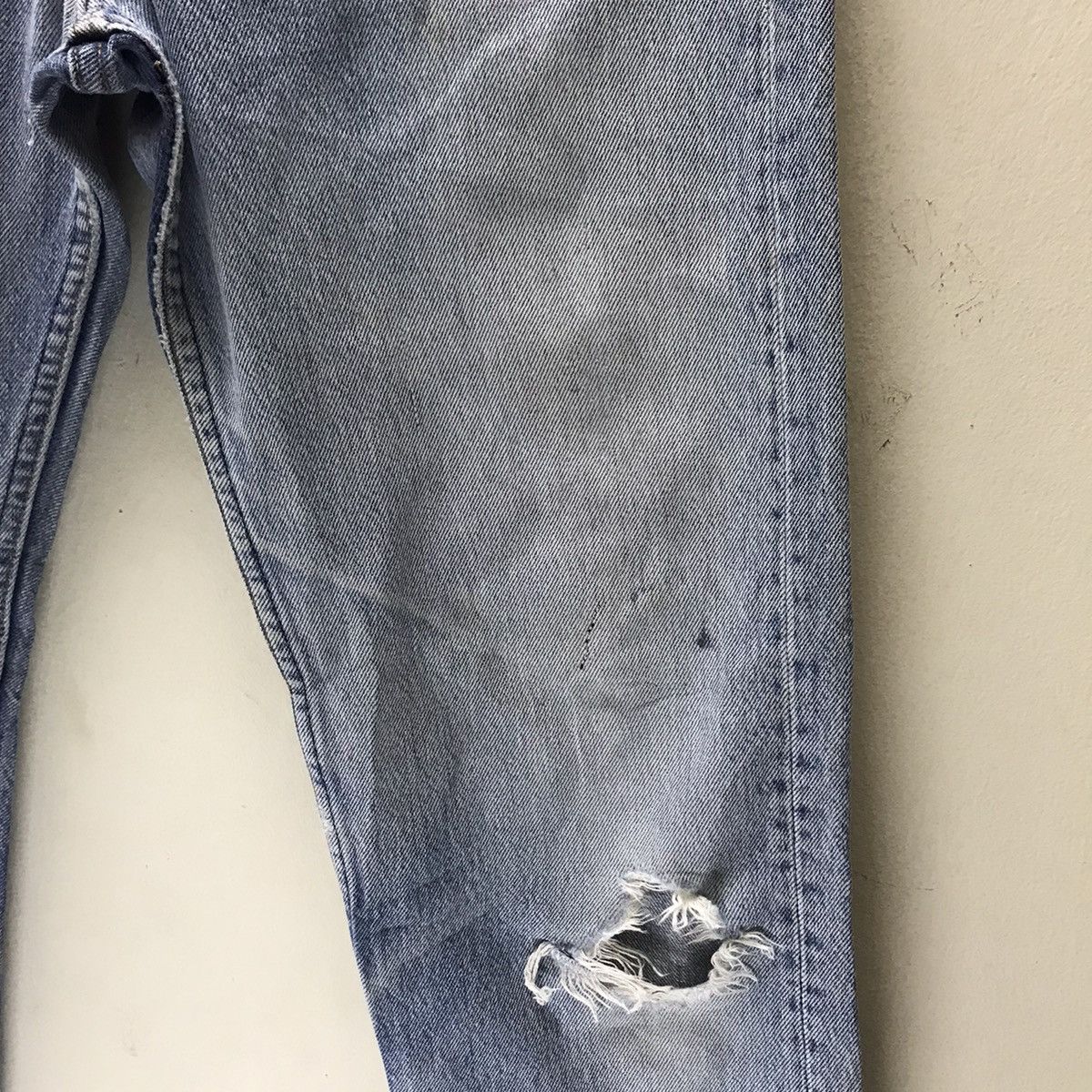 Levi's Vintage 80s Levis 501 Distressed Denim Lightwash CobainStyle Size US 30 / EU 46 - 7 Thumbnail