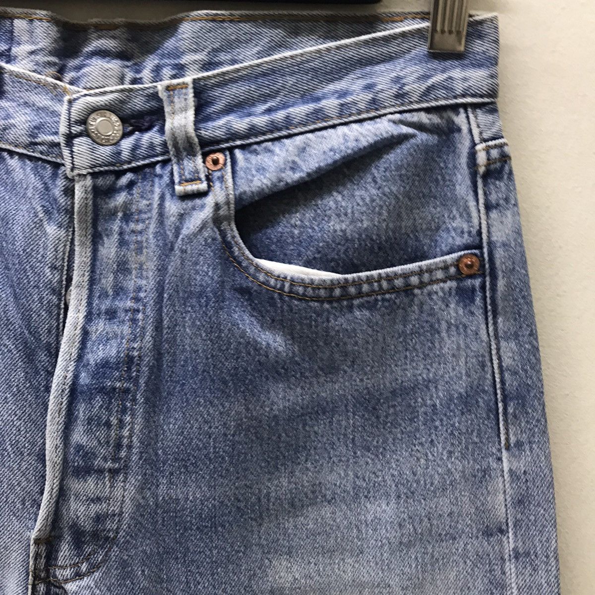 Levi's Vintage 80s Levis 501 Distressed Denim Lightwash CobainStyle Size US 30 / EU 46 - 5 Thumbnail
