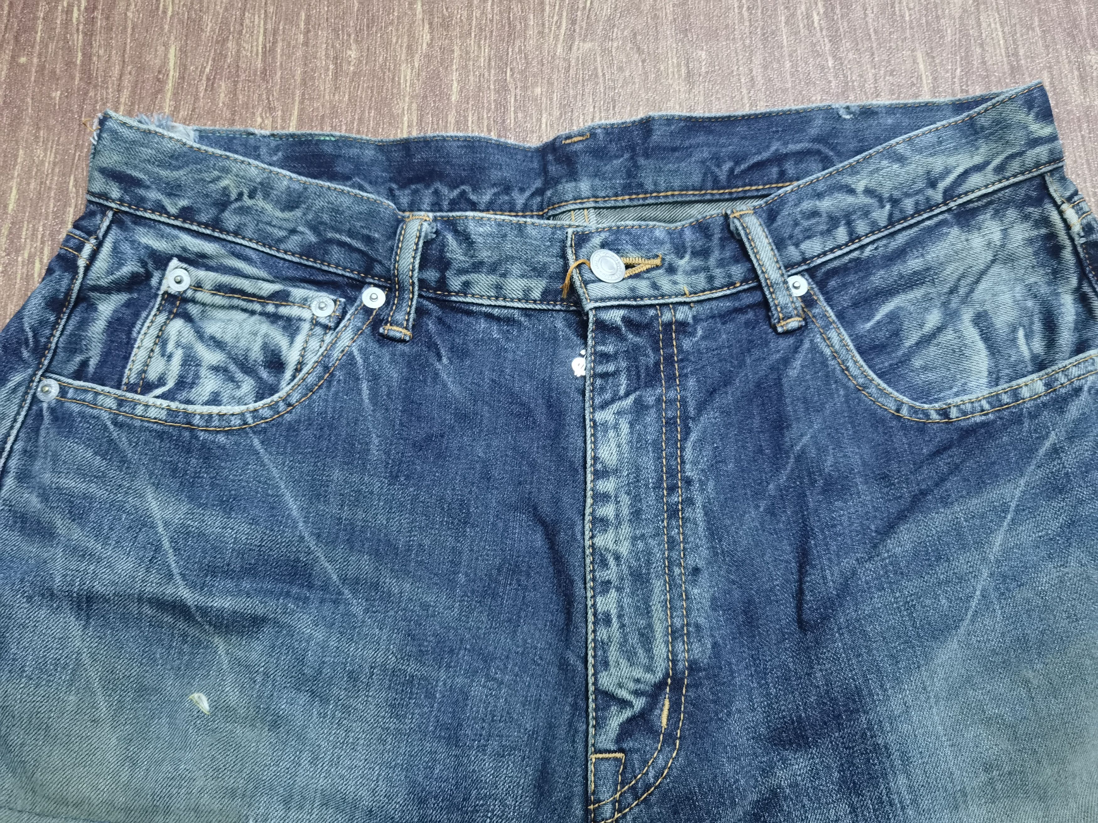 Japanese Brand Distressed swagger denim 2006 production Size US 35 - 14 Thumbnail