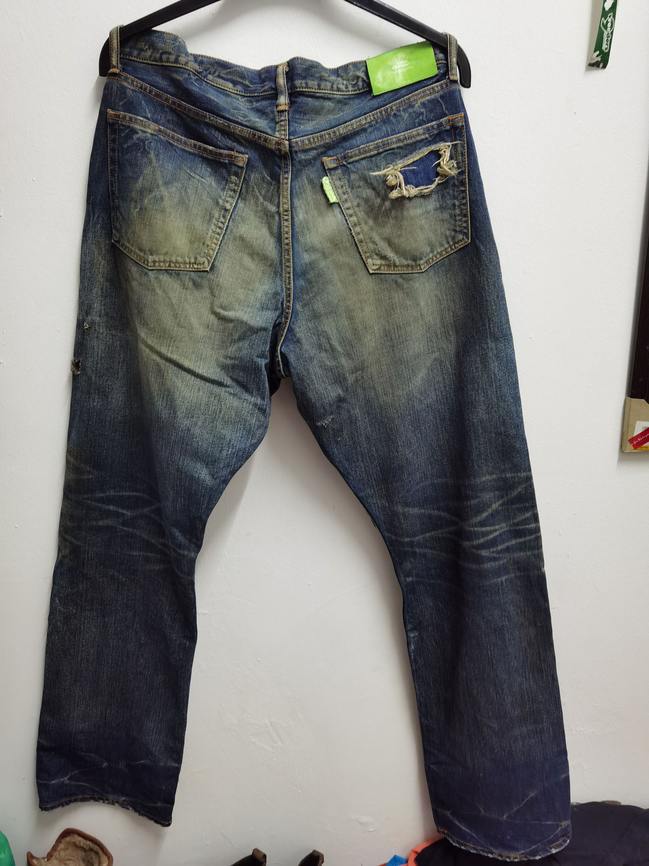Japanese Brand Distressed swagger denim 2006 production Size US 35 - 2 Thumbnail