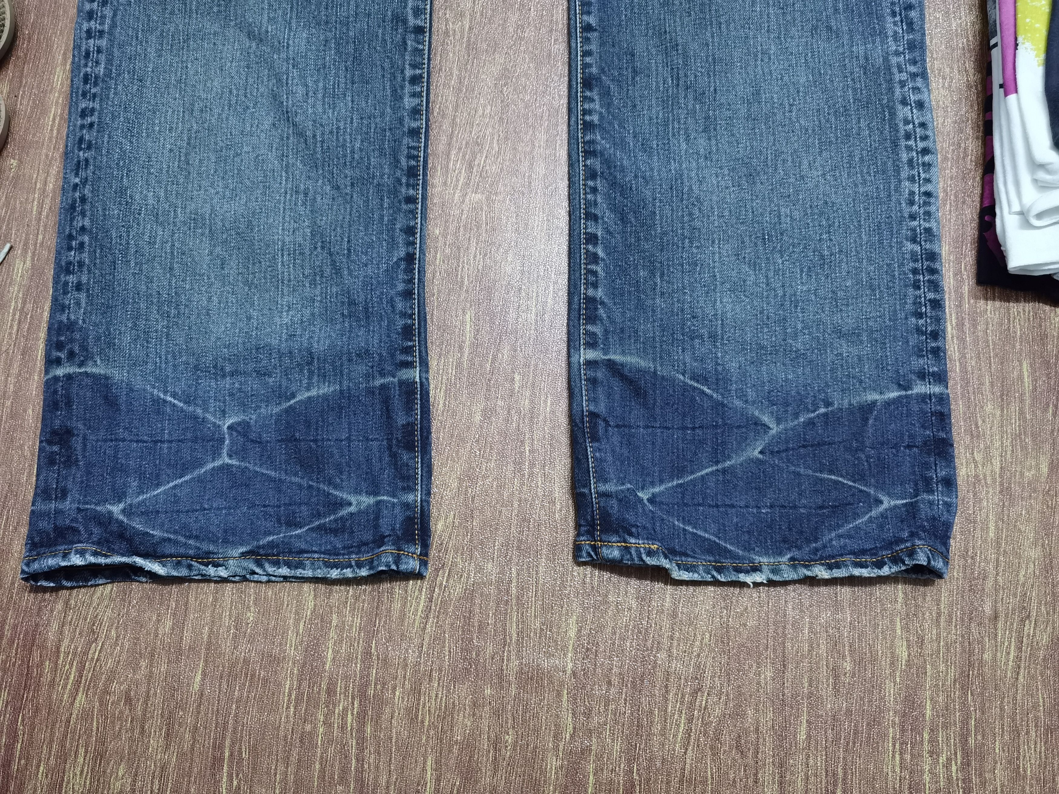 Japanese Brand Distressed swagger denim 2006 production Size US 35 - 7 Thumbnail