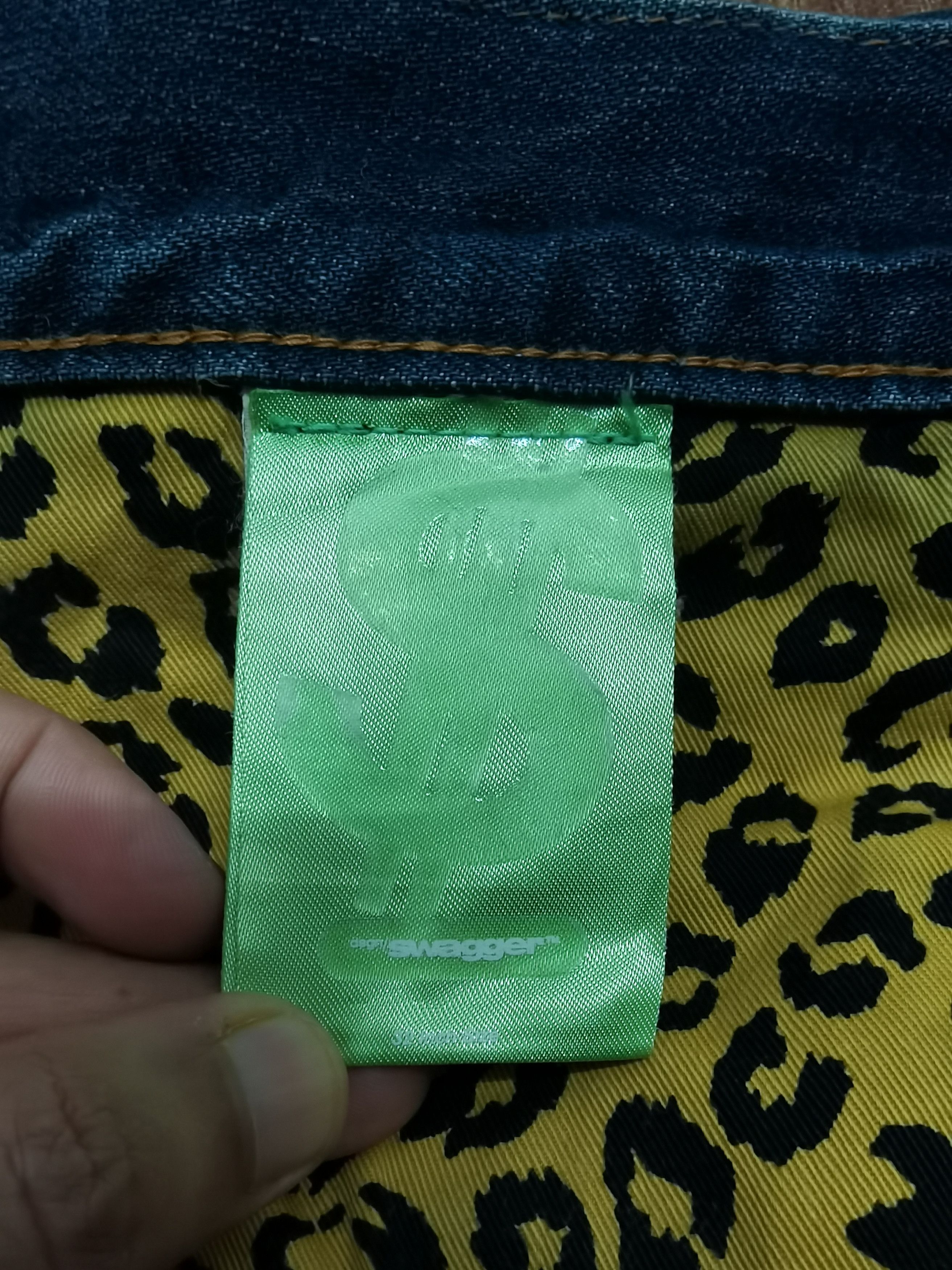 Japanese Brand Distressed swagger denim 2006 production Size US 35 - 18 Thumbnail