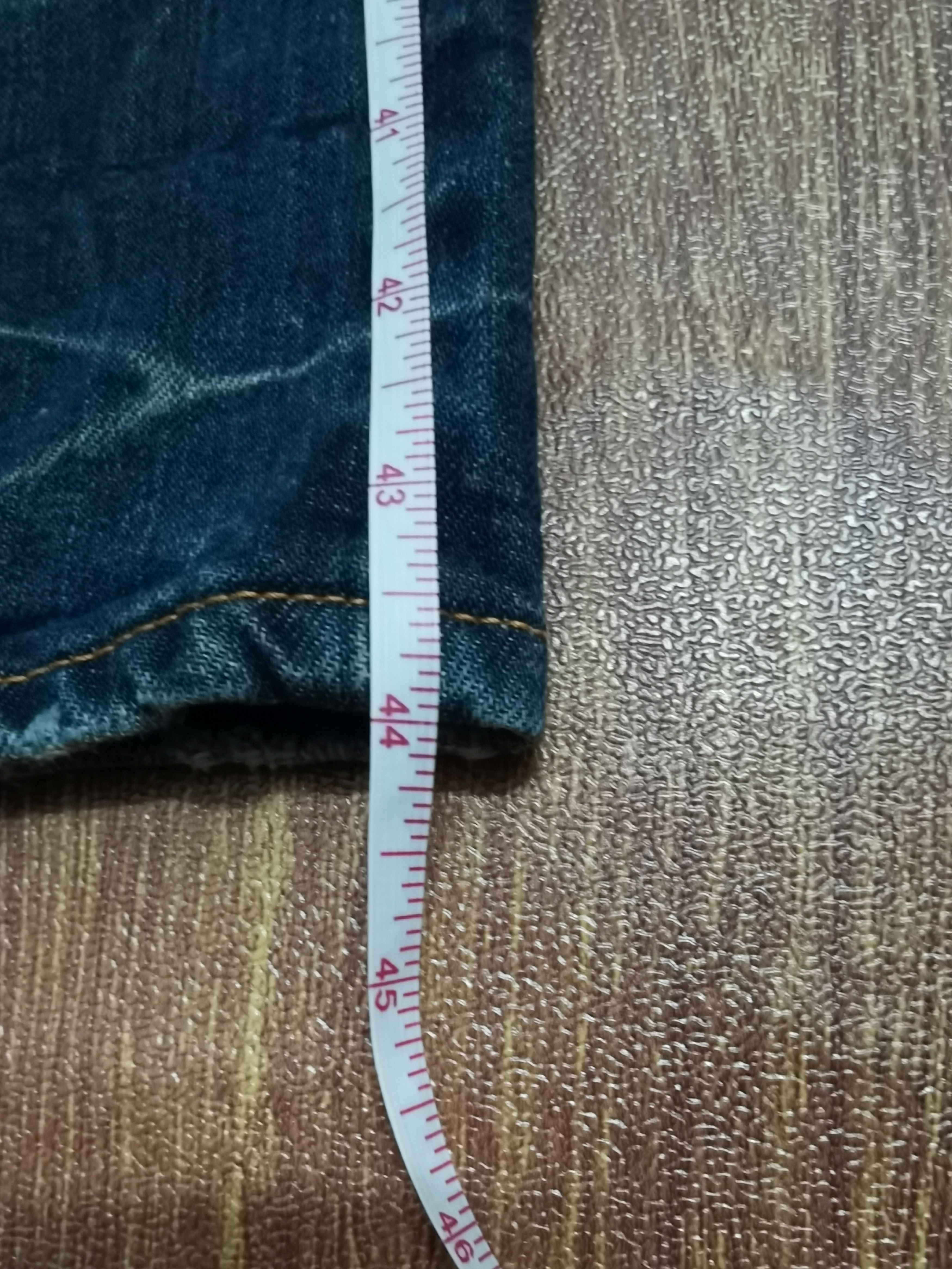 Japanese Brand Distressed swagger denim 2006 production Size US 35 - 25 Thumbnail