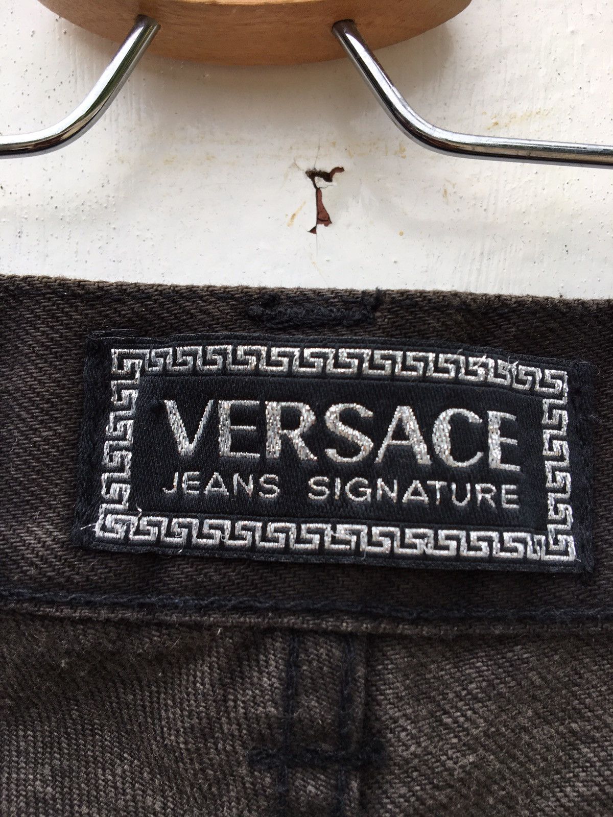 Versace Vintage Versace Medusa Loose Cut Jeans Size US 32 / EU 48 - 17 Thumbnail