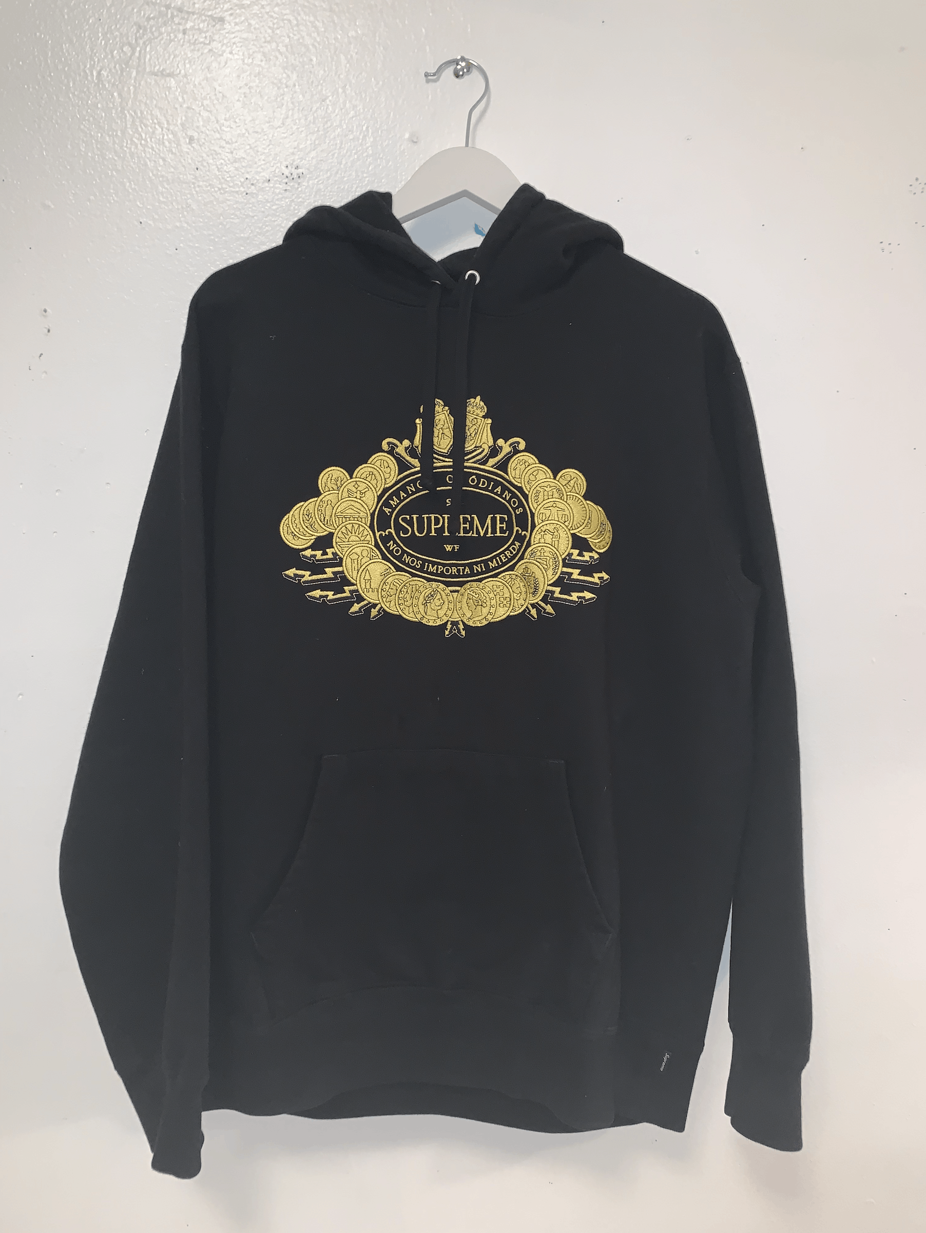 Supreme amanos o odianos on sale hoodie