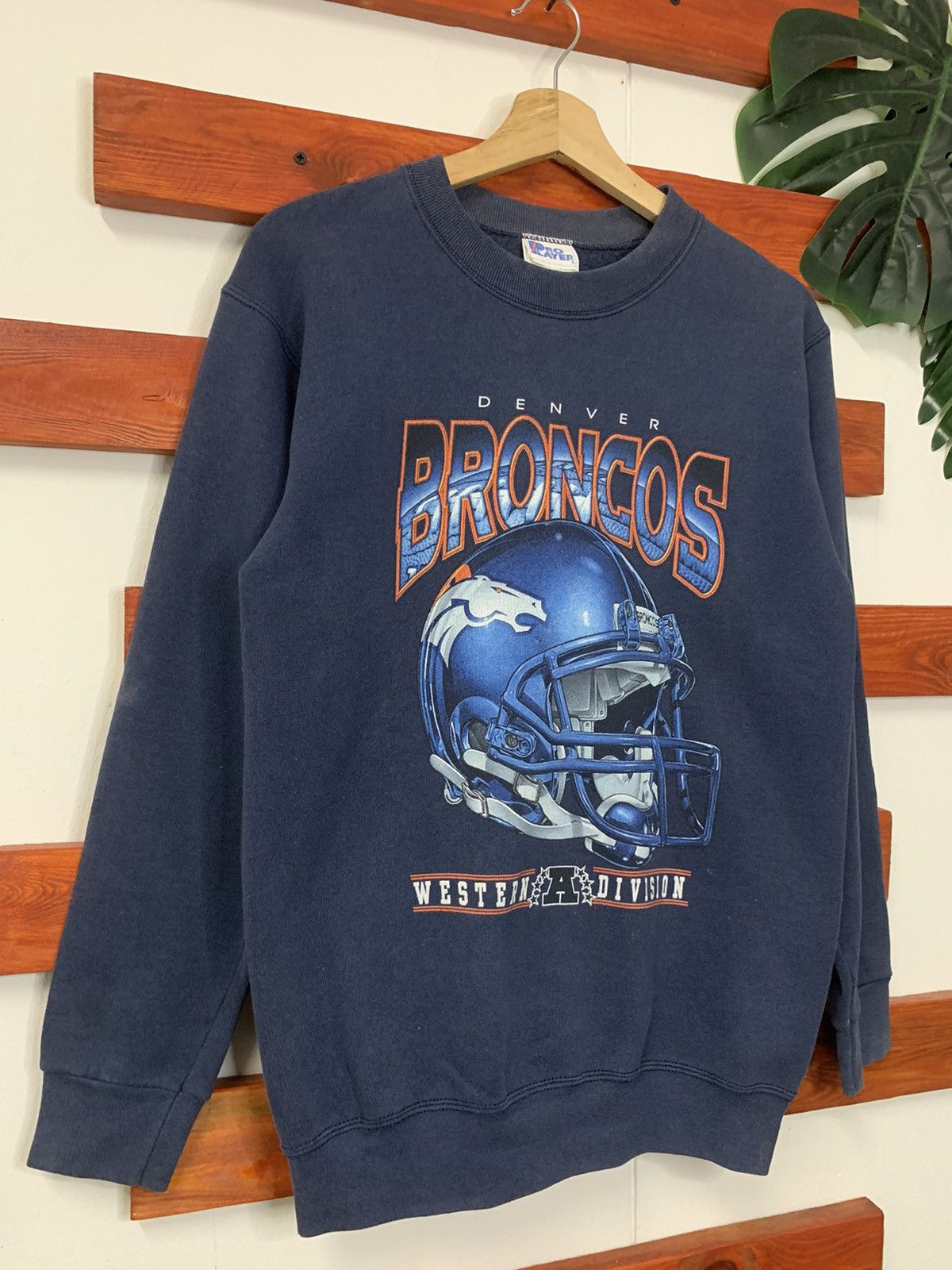 NFL × Pro Player × Vintage Vintage 90s NFL Broncos sweatshirt Size US M / EU 48-50 / 2 - 2 Thumbnail