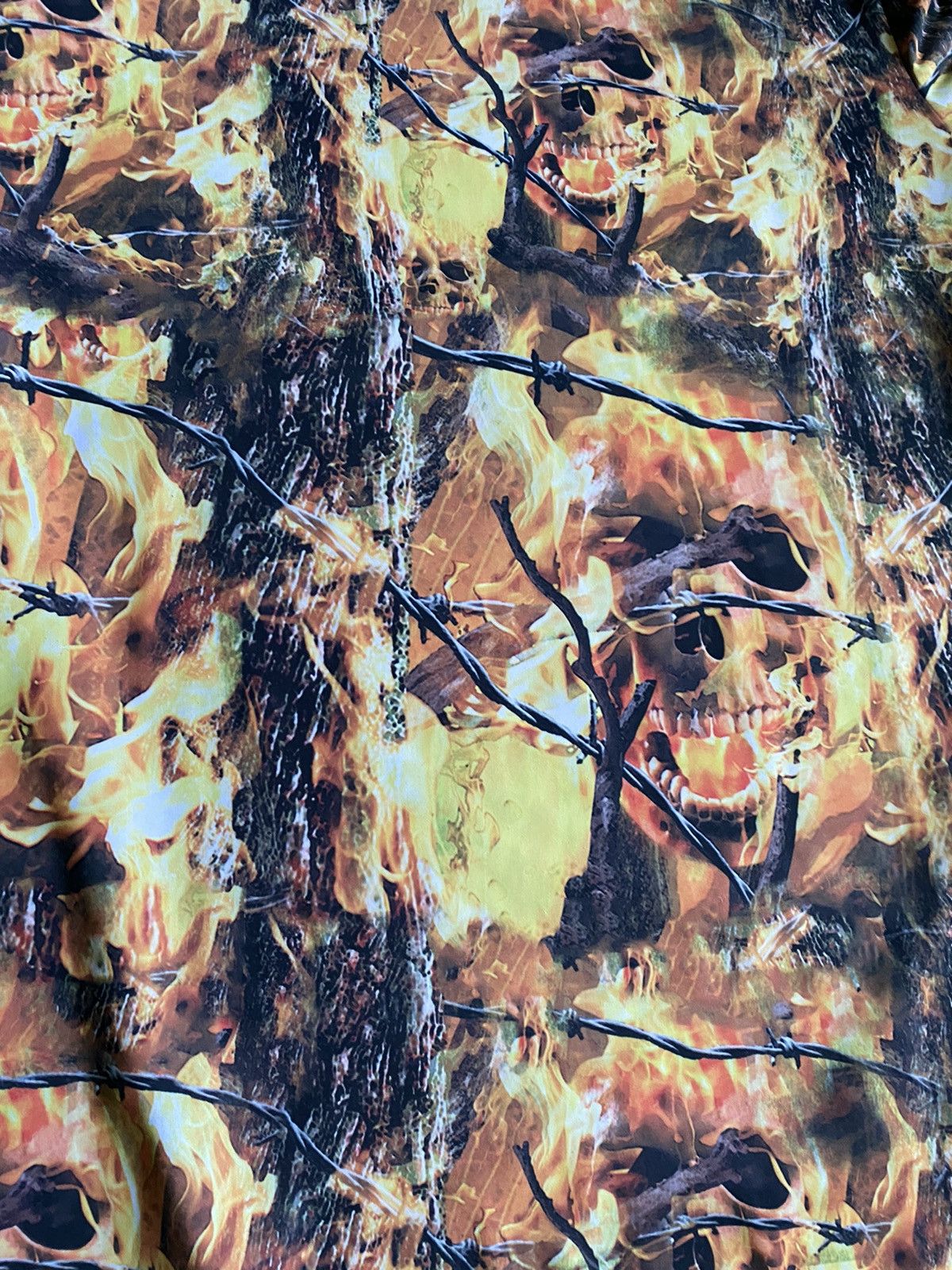 Warren Lotas Warren Lotas skull camo tee cut + sew Xl Size US XL / EU 56 / 4 - 2 Thumbnail