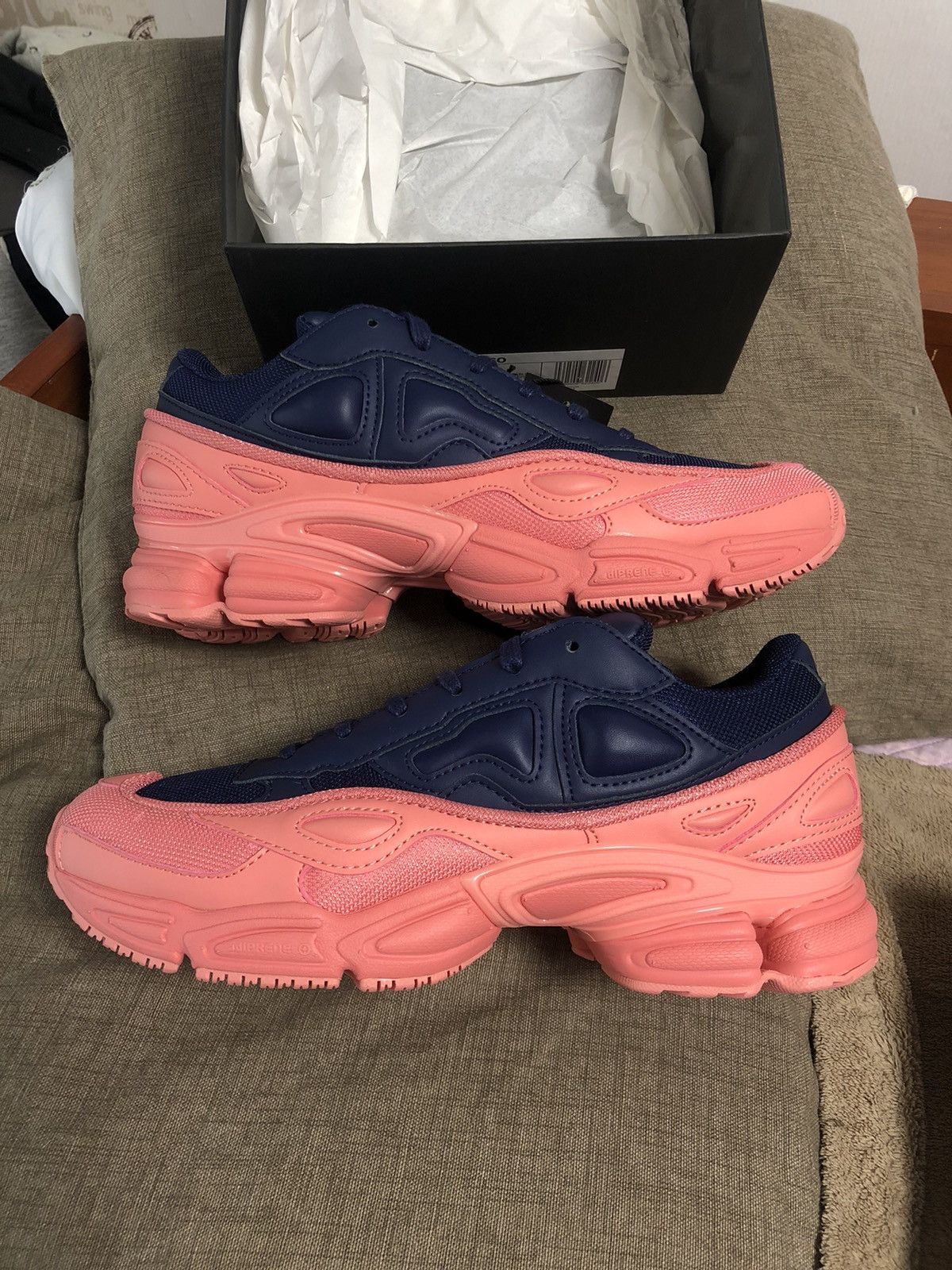 Raf simons ozweego rose best sale