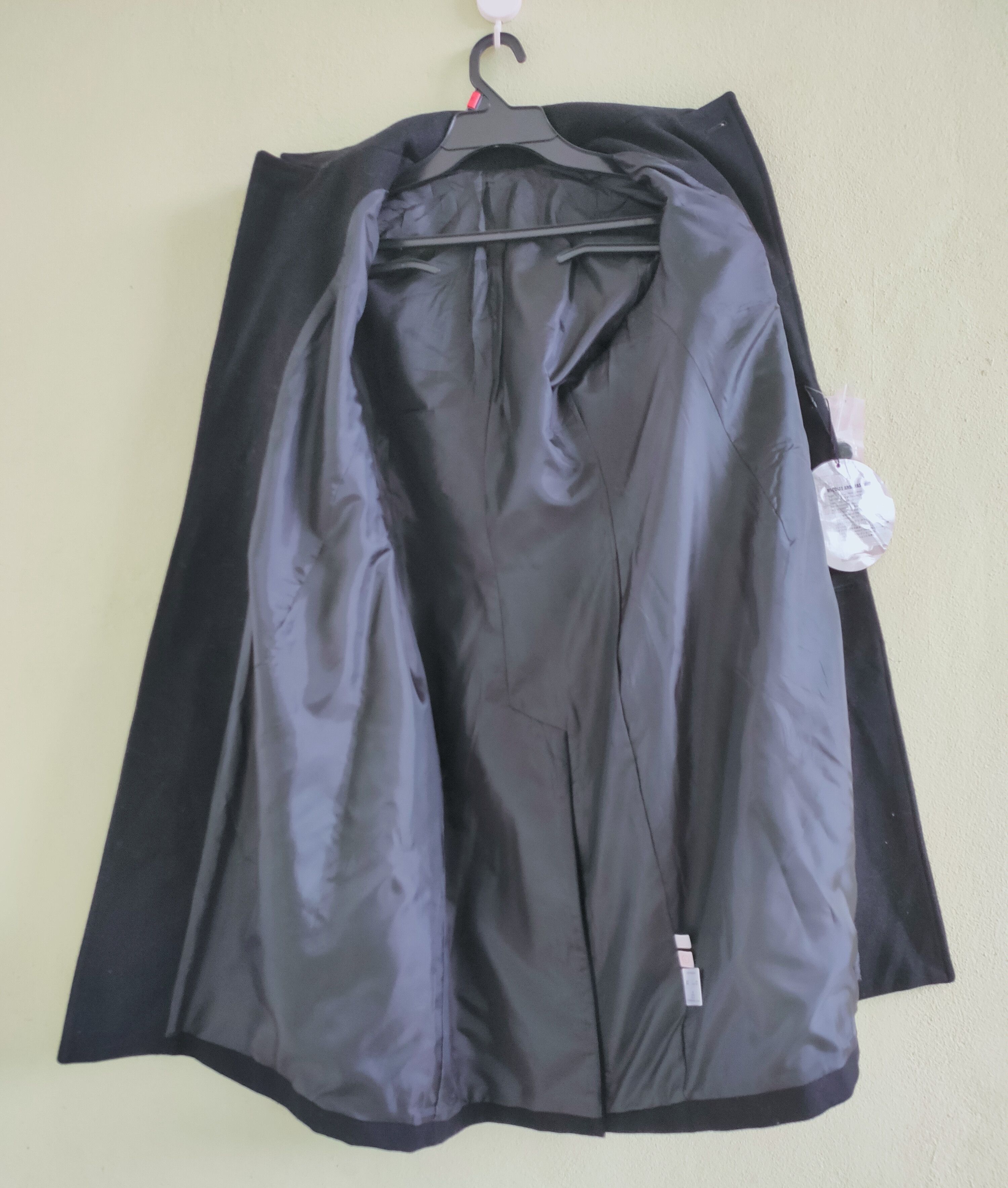 Nicolas Andreas Taralis UNIQLO staff coat design by NICOLAS ANDREAS TARALIS Size US XS / EU 42 / 0 - 8 Thumbnail