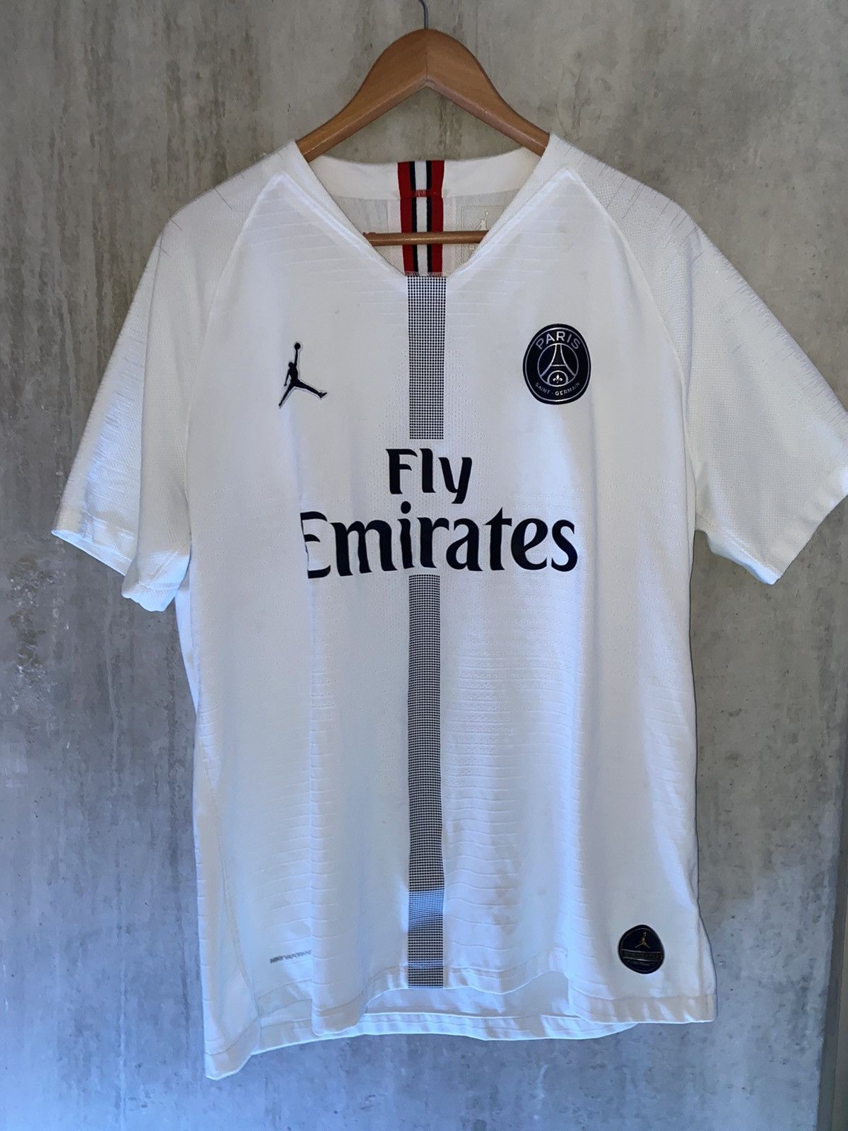 psg white jordan jersey