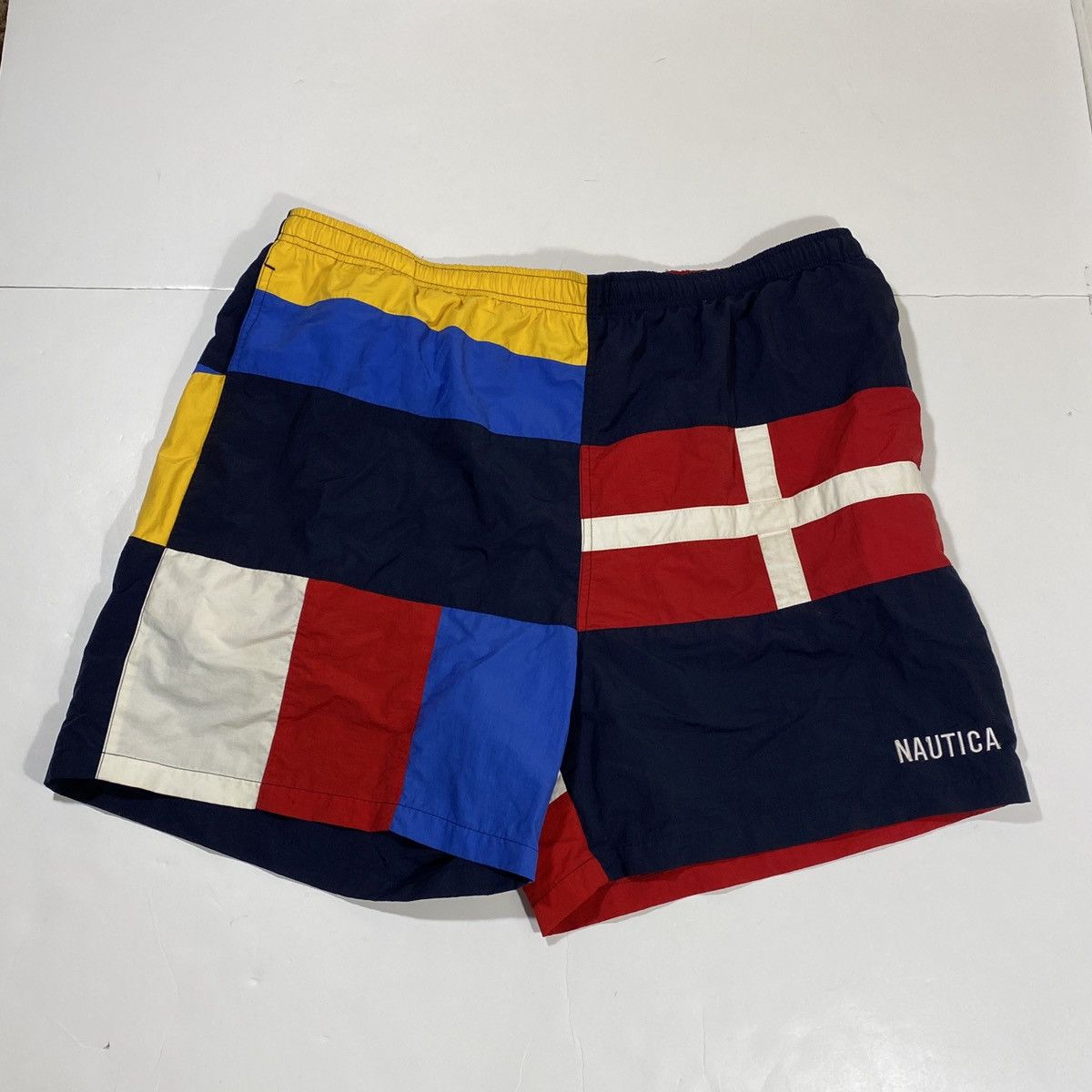 Nautica × Vintage Vintage Nautica Swim Shorts Size US 38 / EU 54 - 1 Thumbnail