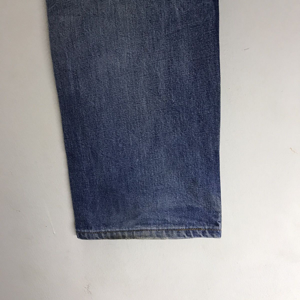 Levi's Vintage Levis 501 Jeans Distressed JeansMade In USA Size US 33 - 16 Thumbnail
