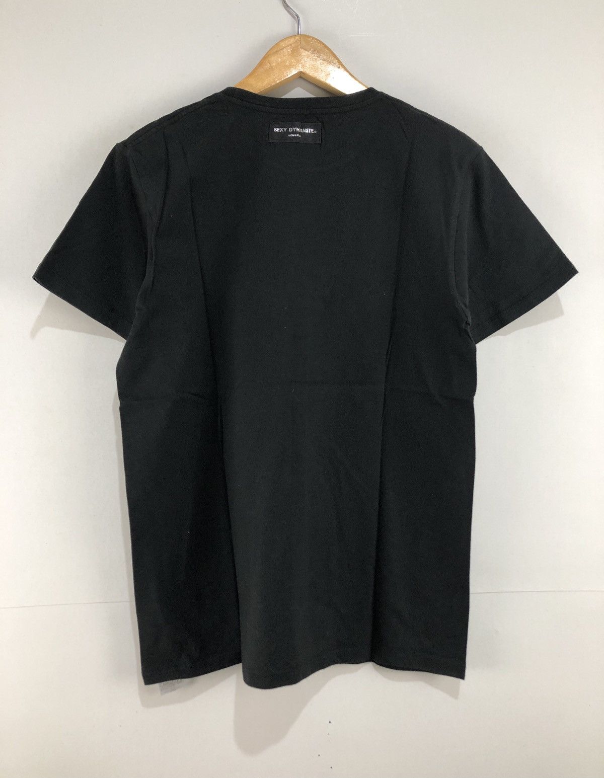 Japanese Brand Sexy Dynamite London T-Shirt Size US L / EU 52-54 / 3 - 3 Thumbnail