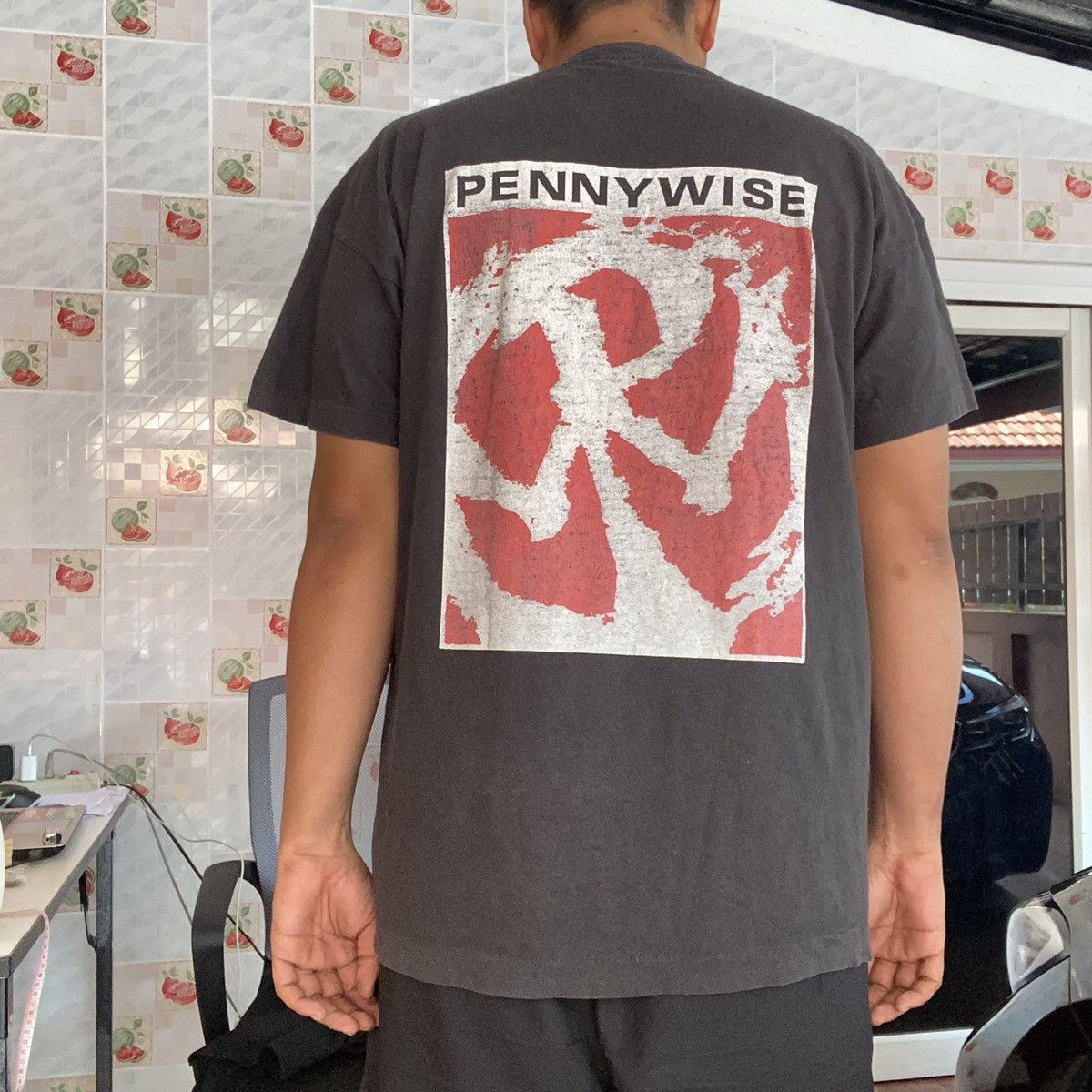 Band Tees × Vintage Vintage 90s Pennywise Single Stitch Size US XL / EU 56 / 4 - 1 Thumbnail