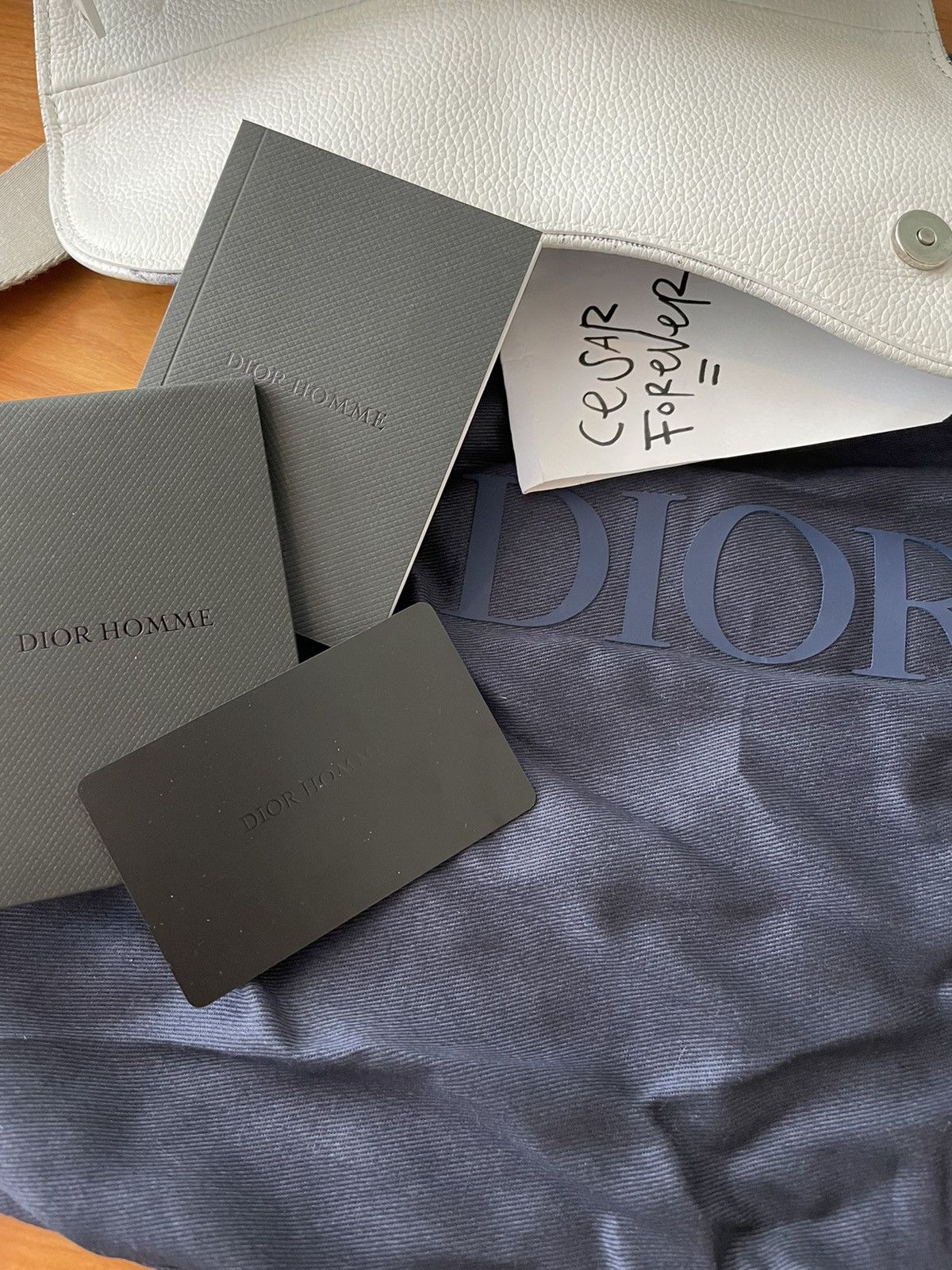 Daniel Arsham × Dior Dior x Daniel Arsham SS20 Saddle Bag calf RUNWAY newspaper Size ONE SIZE - 9 Thumbnail