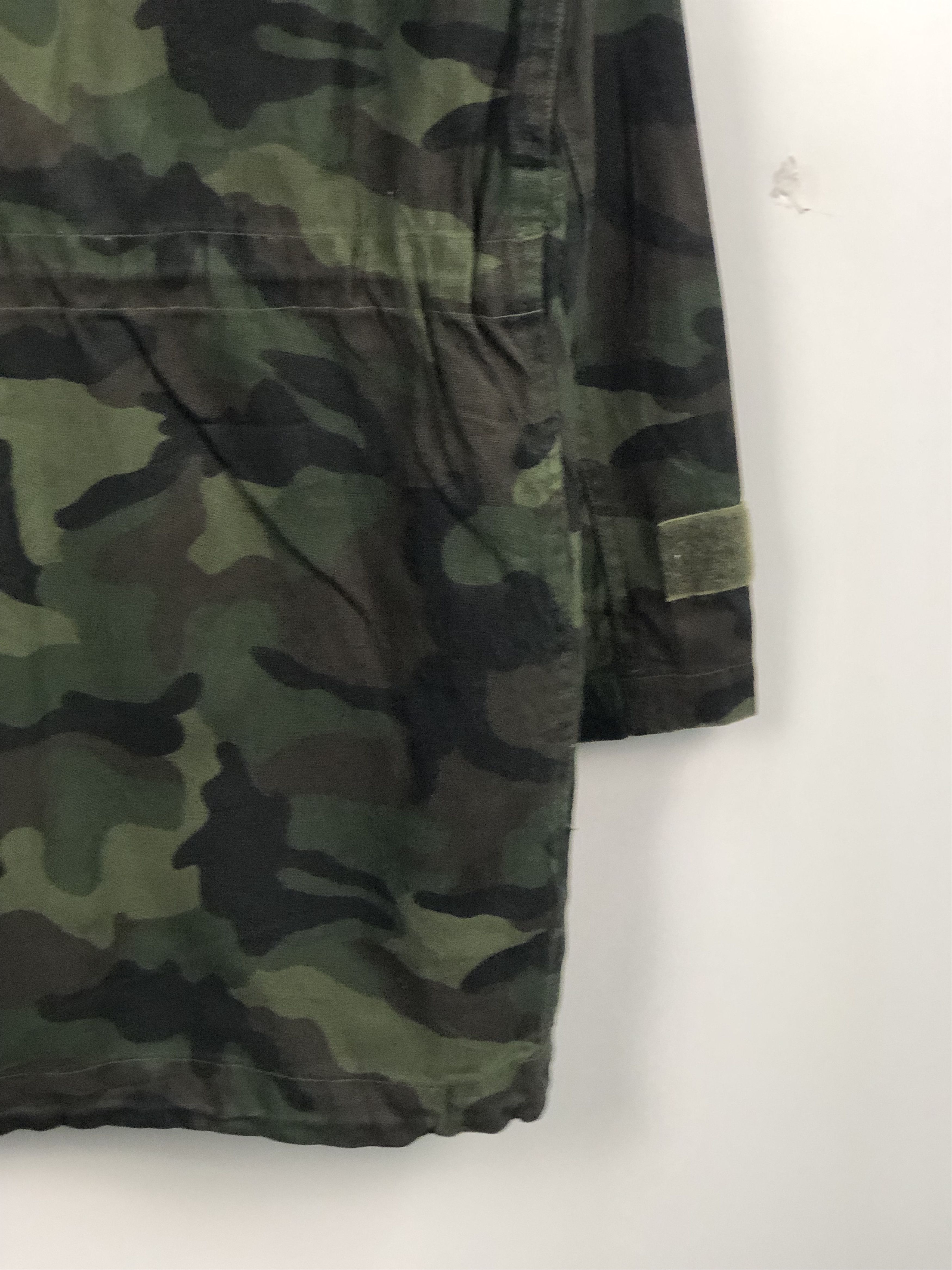 Vintage Vintage 90s Army Germany Camo Jacket J0298 Size US L / EU 52-54 / 3 - 11 Thumbnail