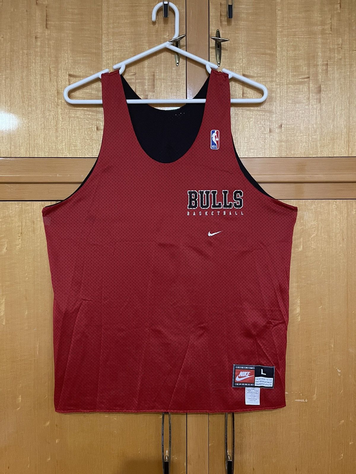 Nike NIKE VINTAGE 90 s CHICAGO BULLS PRACTICE JERSEY Grailed