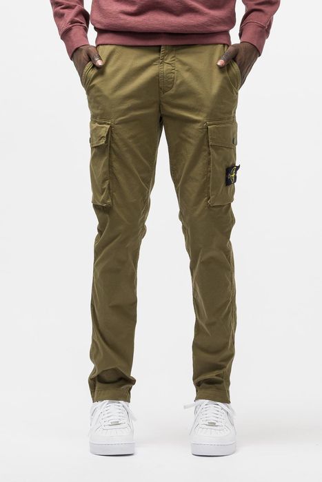 Stone Island Stone Island Cargo Pants Dark Olive. Size 33 Waist