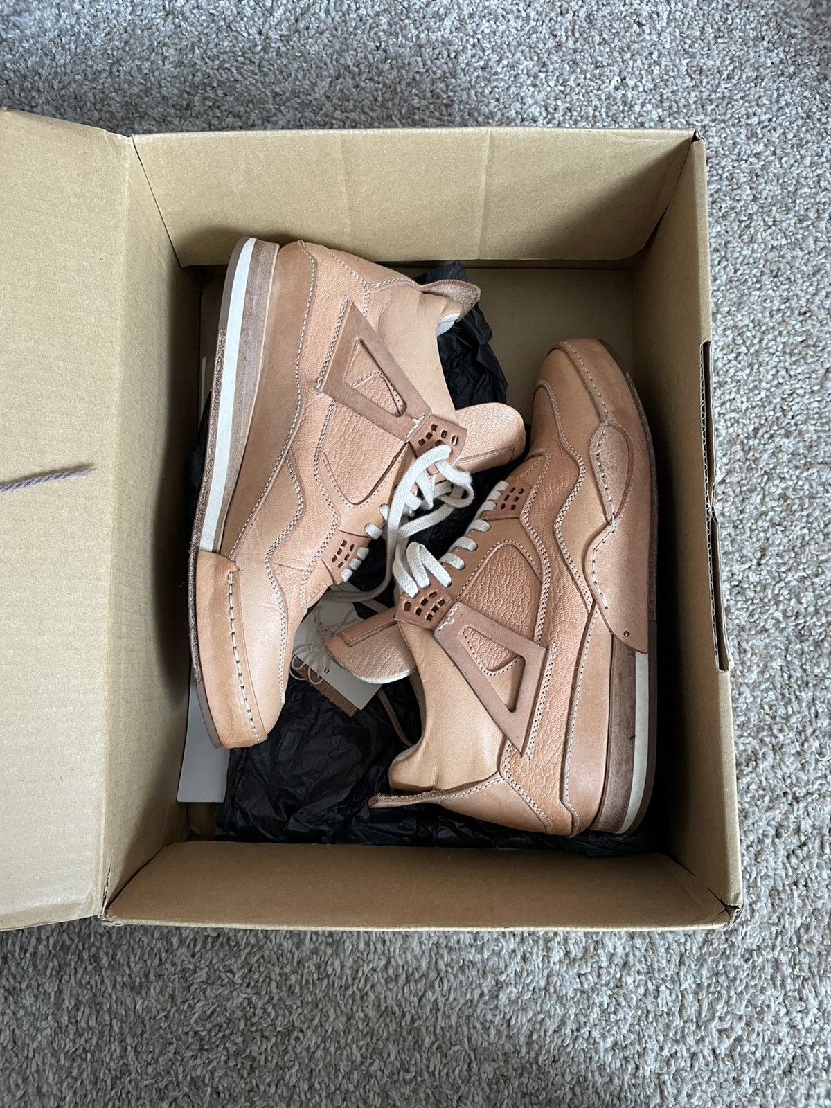 hender scheme jordan 4 on feet
