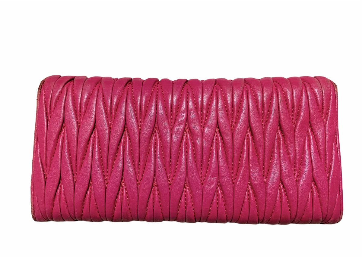 Miu miu wallet sale outlet