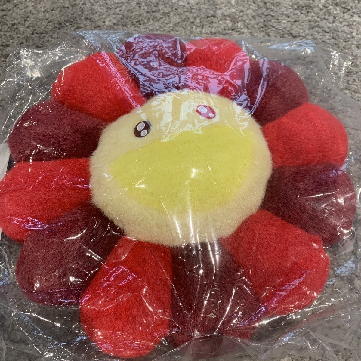 Takashi Murakami Takashi Murakami 30cm red flower cushion pillow Size ONE SIZE - 3 Thumbnail