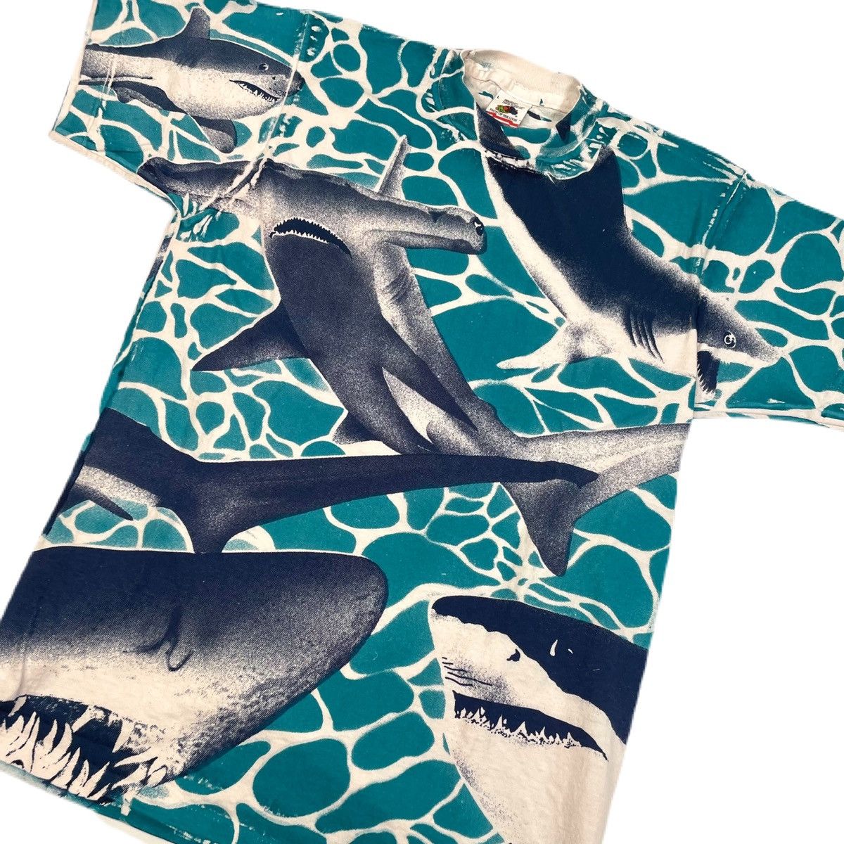 Vintage Shark species all over print single stitch graphic t-shirt Size US S / EU 44-46 / 1 - 3 Thumbnail