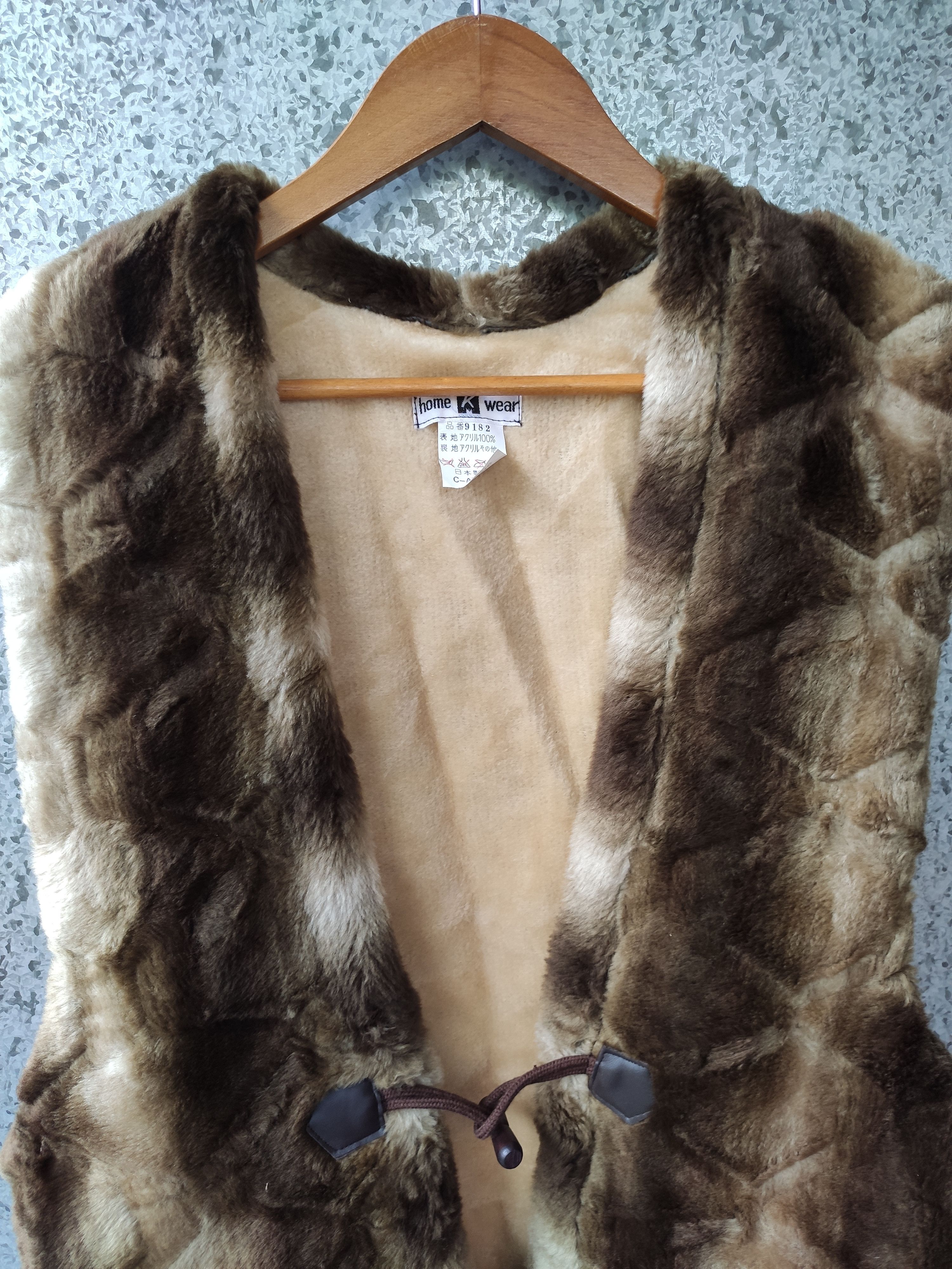 Designer MK Home wear vest Size US M / EU 48-50 / 2 - 2 Thumbnail