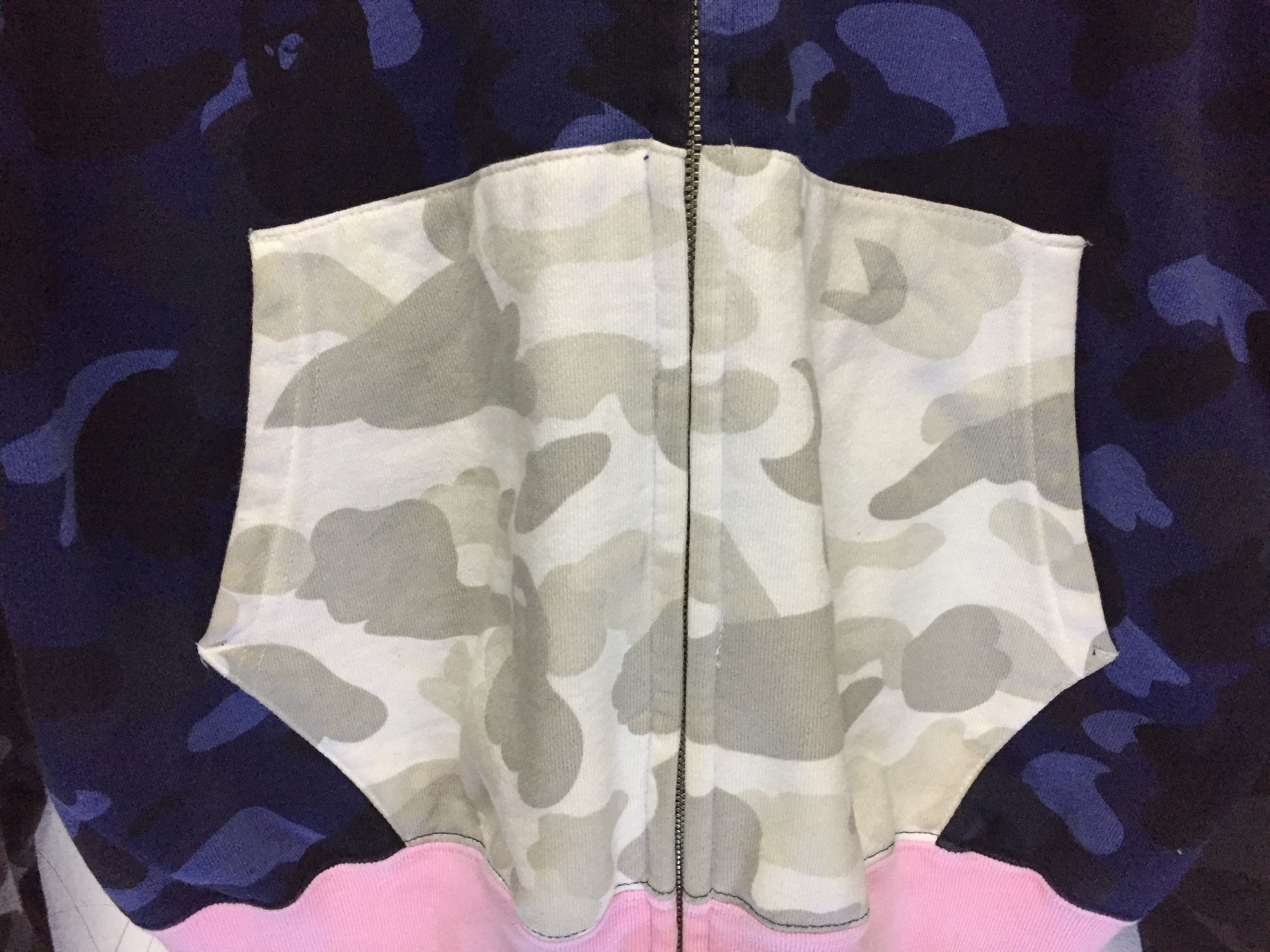 Bape AW2006 BAPE multicolor ABE camo limited Size US M / EU 48-50 / 2 - 10 Thumbnail