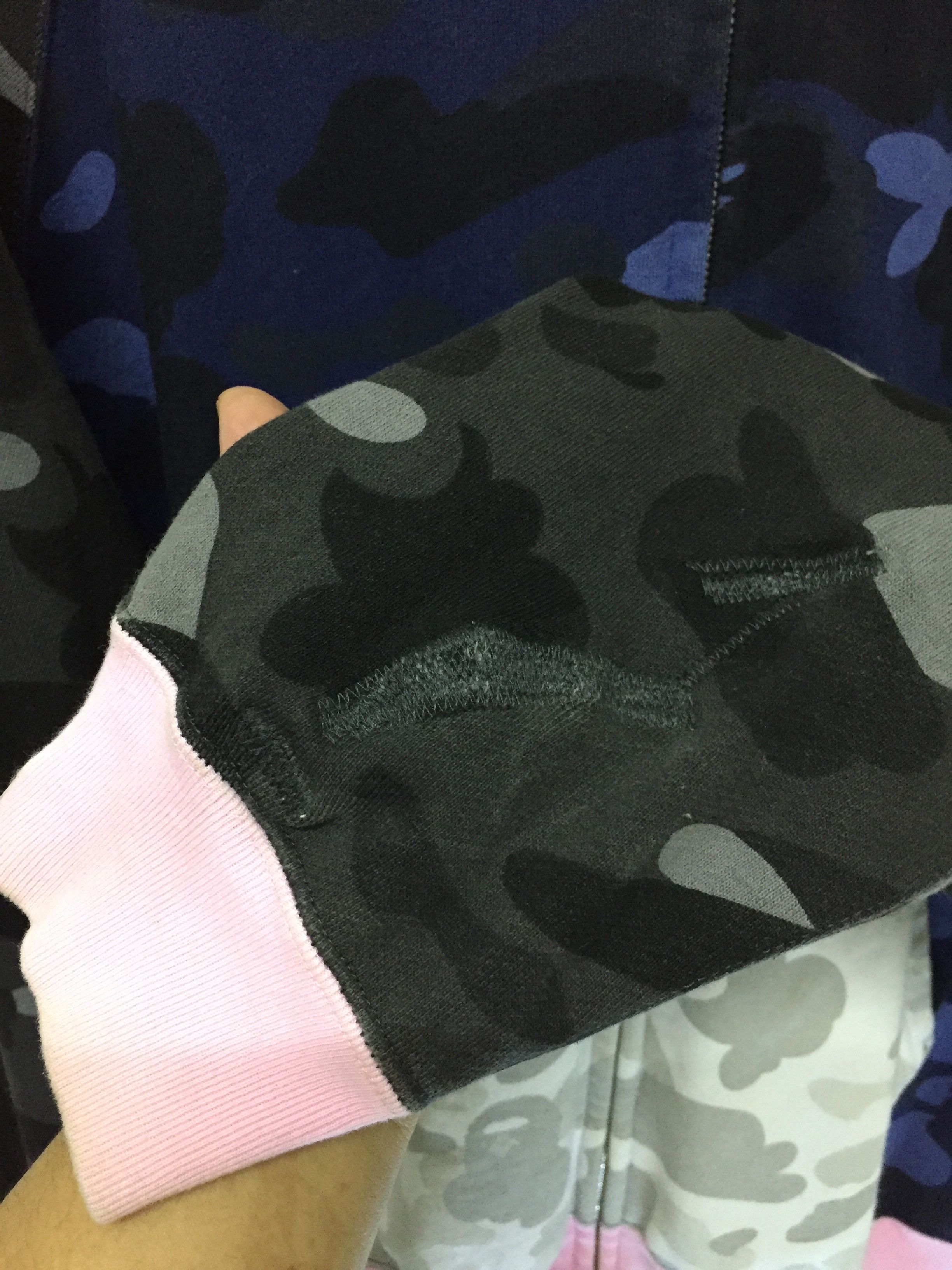Bape AW2006 BAPE multicolor ABE camo limited Size US M / EU 48-50 / 2 - 17 Thumbnail