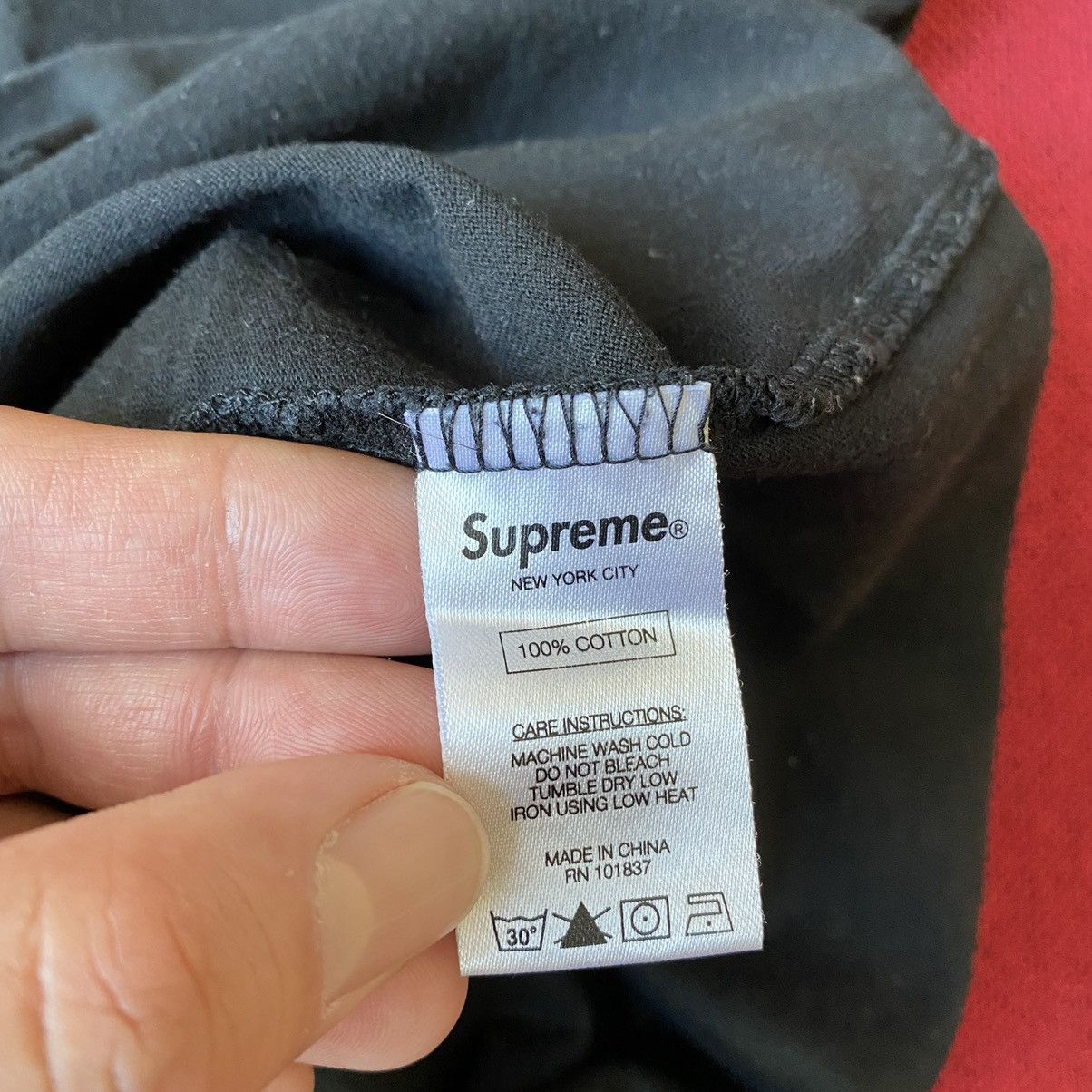 Supreme Used SS16 Supreme Debossed Tee Black Size XL Size US XL / EU 56 / 4 - 5 Thumbnail