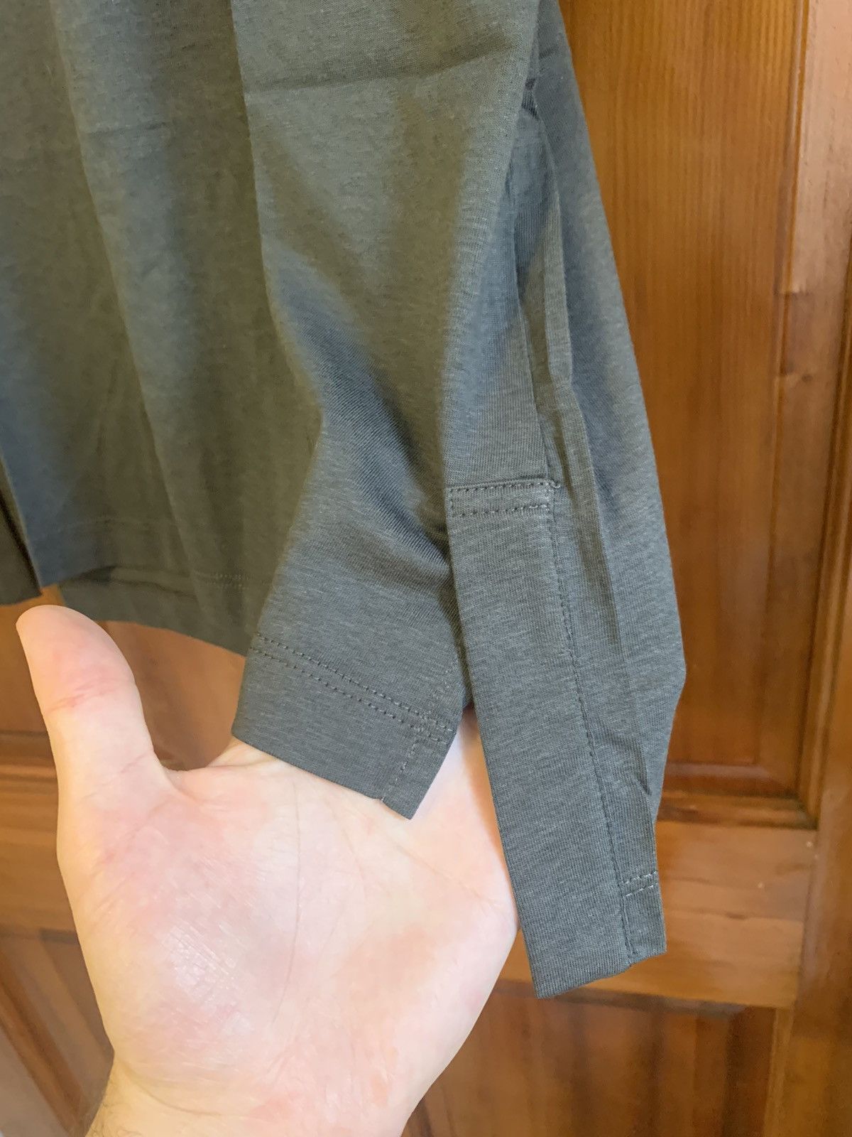 Designer × Helmut Lang *RARE* New Helmut Lang NY Foil T-Shirt - S (Fits M-L) Size US L / EU 52-54 / 3 - 3 Thumbnail