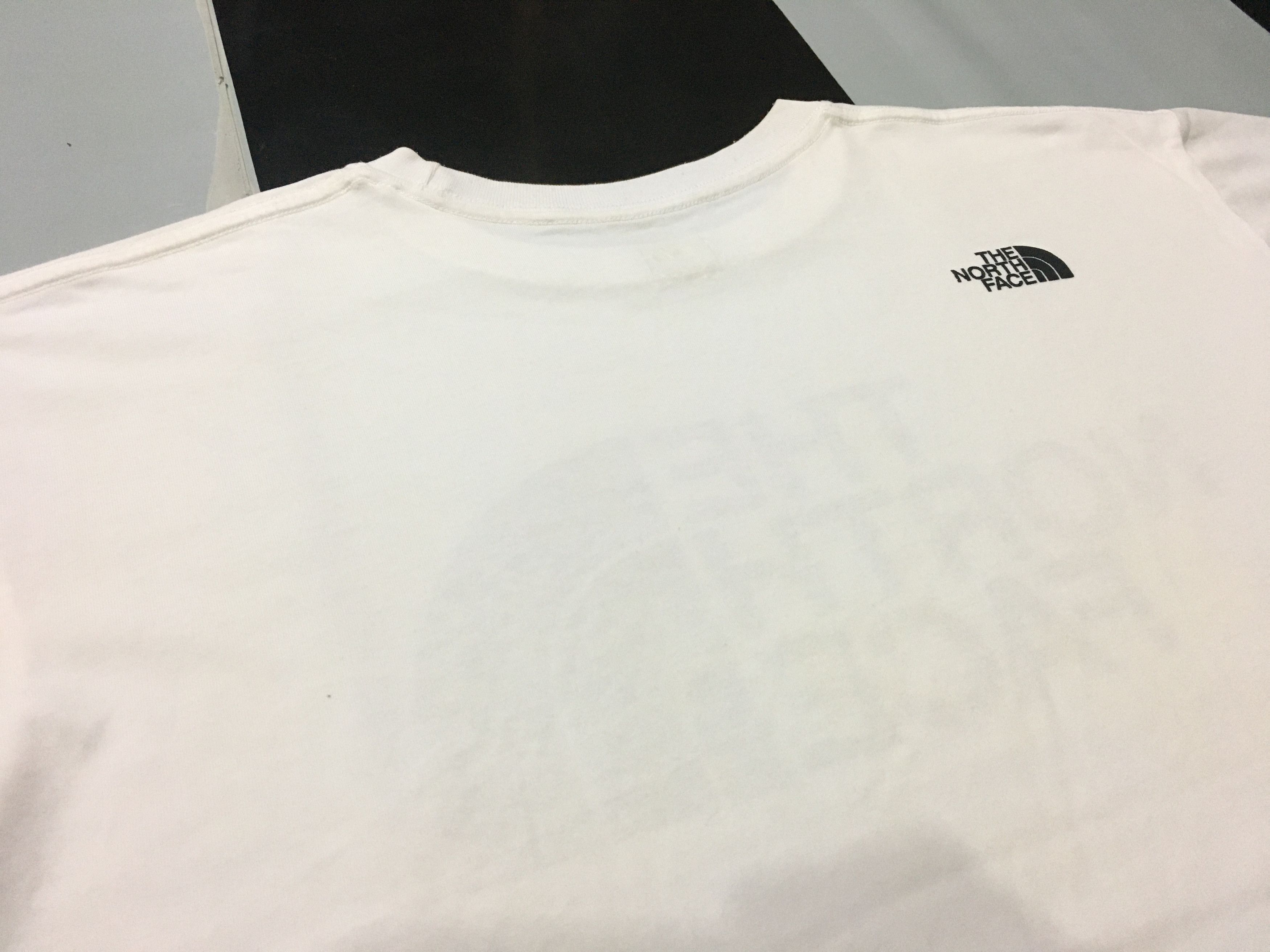 The North Face The North Face Shirt Big logo Size US XL / EU 56 / 4 - 4 Thumbnail