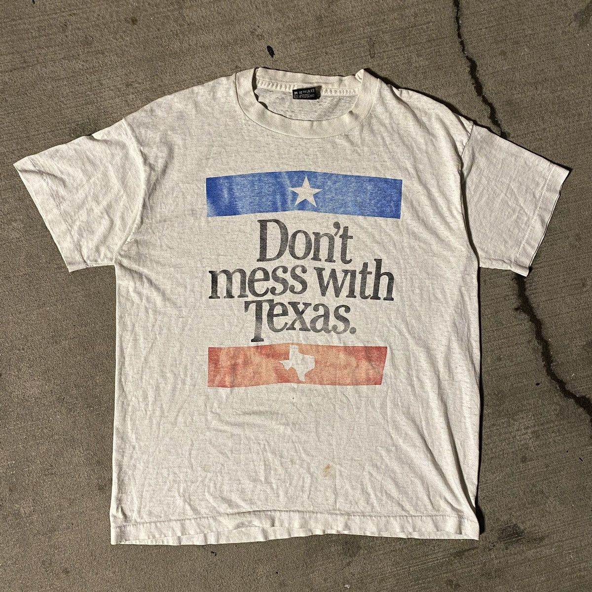 Vintage 1990s Vintage White “Don’t Mess With Texas” Graphic Tee | Grailed