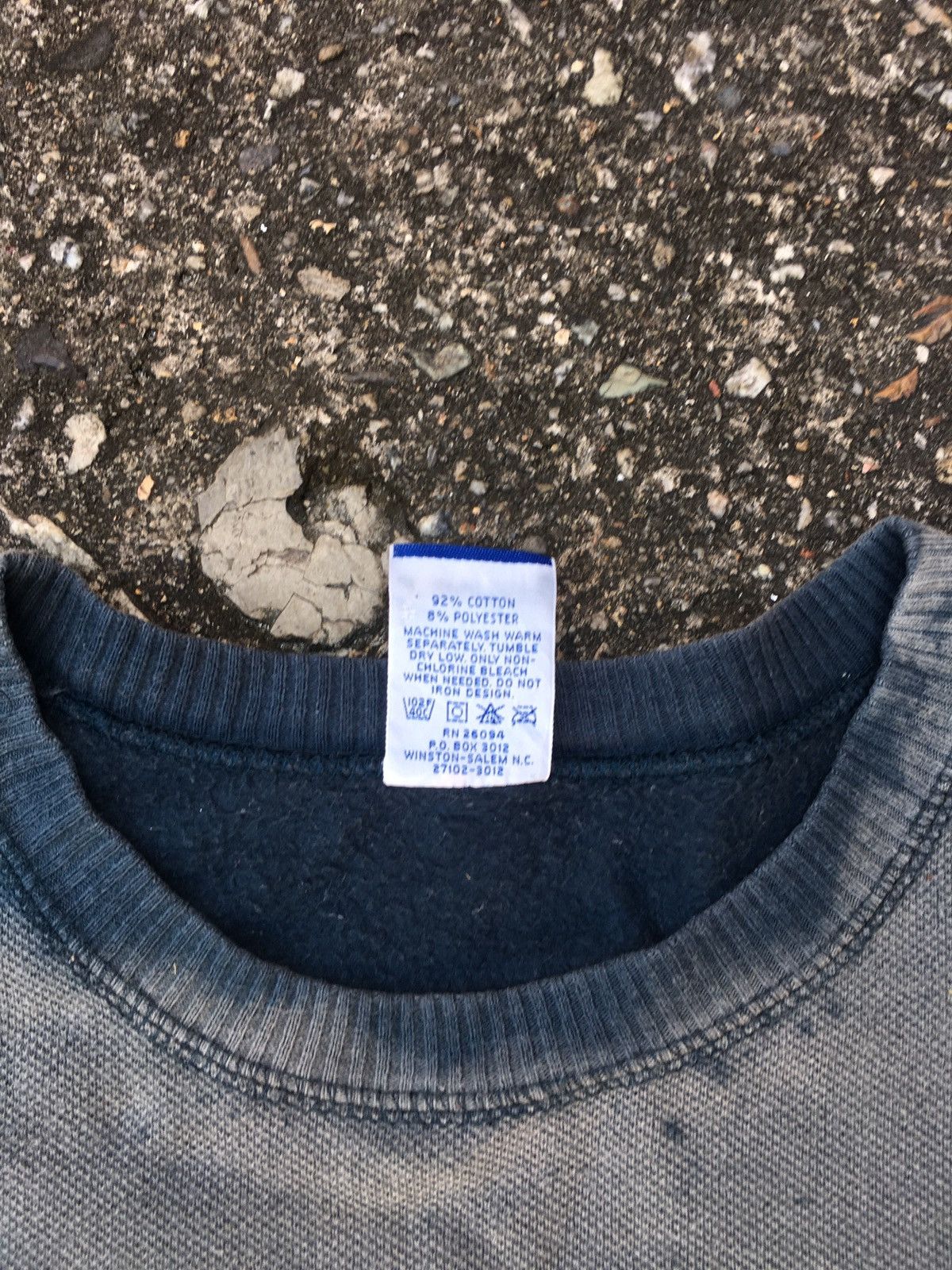 Champion Vintage 90’s Champion Box Logo Sun Faded Size US L / EU 52-54 / 3 - 7 Thumbnail