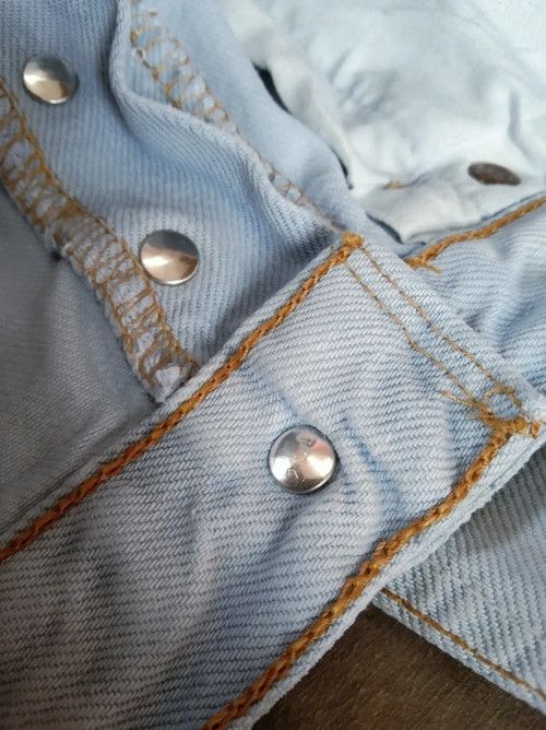 Levi's Vintage Levi's 501 Faded Blue Distressed Jeans 31x34 Size US 31 - 9 Thumbnail