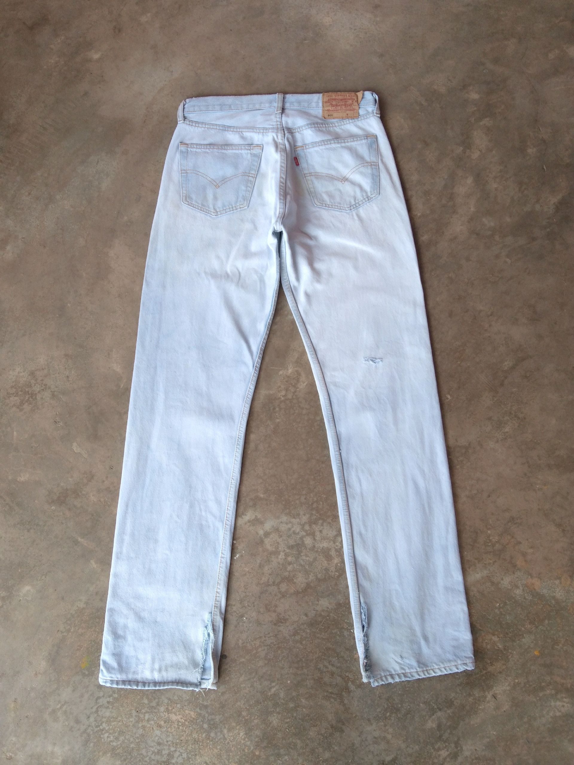 Levi's Vintage Levi's 501 Faded Blue Distressed Jeans 31x34 Size US 31 - 2 Thumbnail