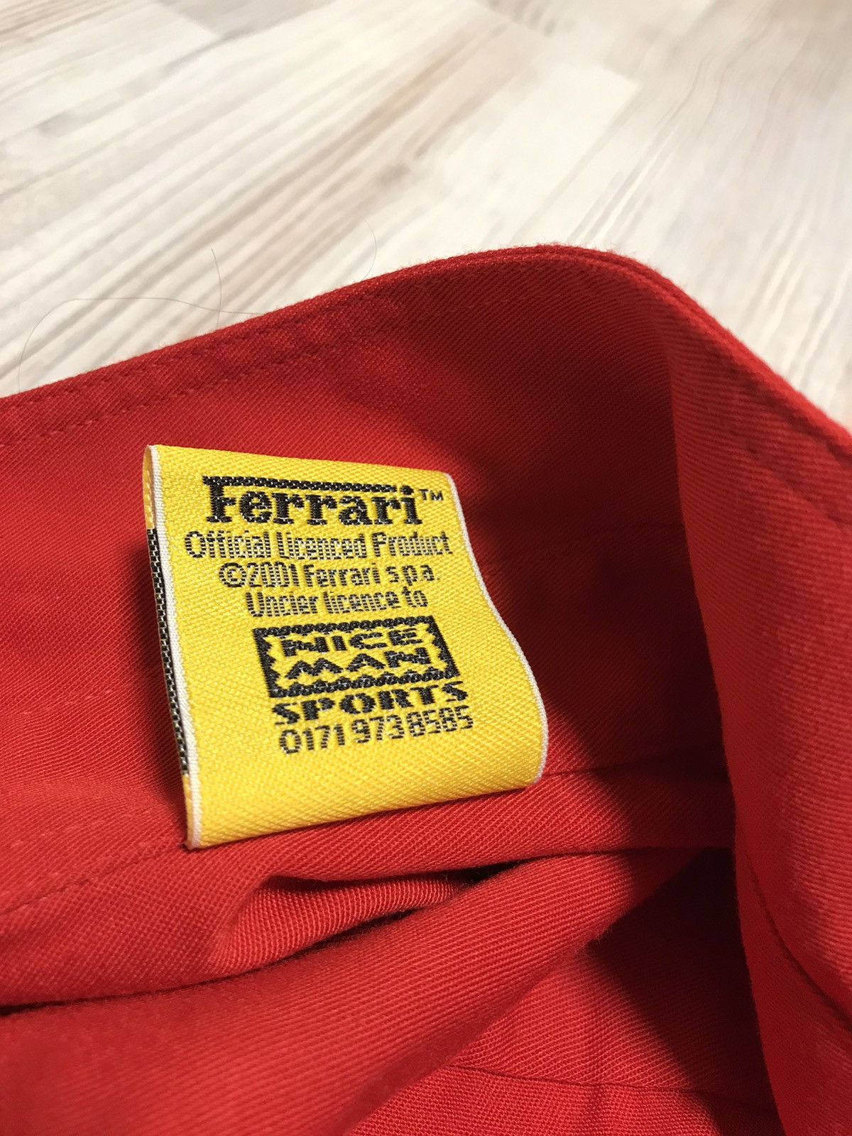Ferrari × Marlboro × Tommy Hilfiger Vintage 2001 marlboro shirt shell red size L fedex rare Size US L / EU 52-54 / 3 - 7 Thumbnail