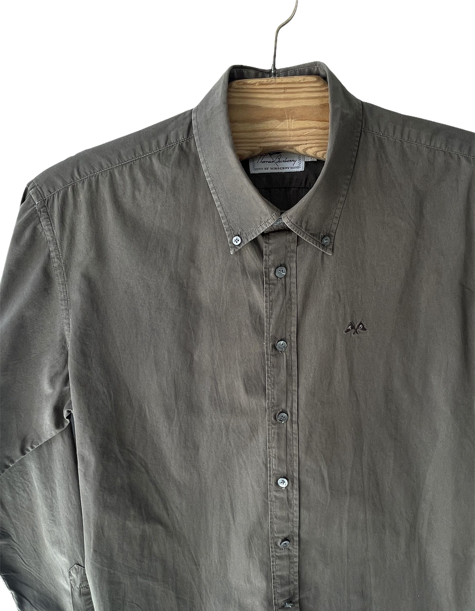 Burberry TB Burberry vintage shirt kaki rare size xl Size US XL / EU 56 / 4 - 2 Thumbnail