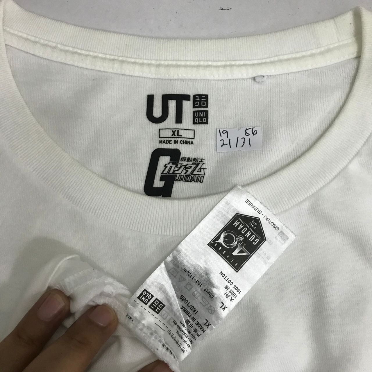 Anime × Japanese Brand 🔥 Vintage Gundam Multi Design T-shirt Size US XL / EU 56 / 4 - 5 Thumbnail