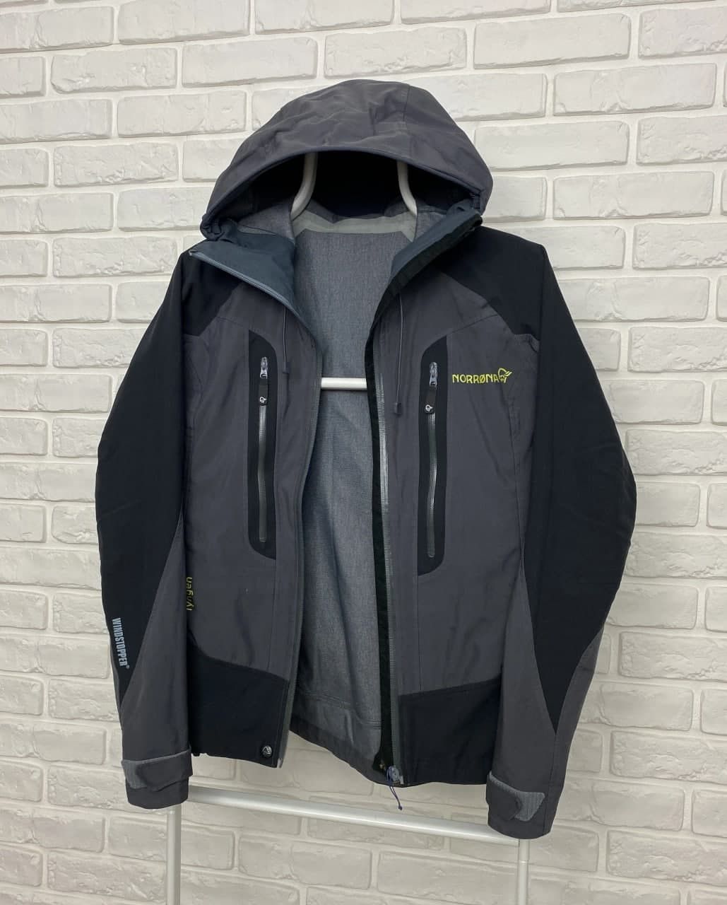 Norrona windstopper jacket hotsell