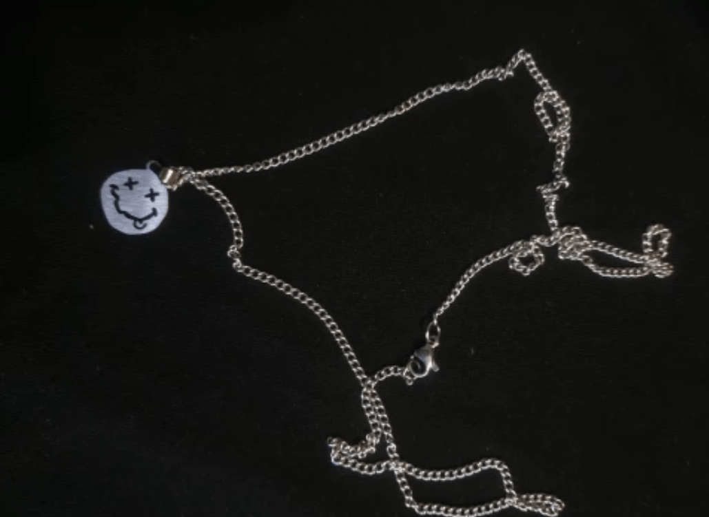 Vintage Smile Face Necklace Size ONE SIZE - 2 Thumbnail