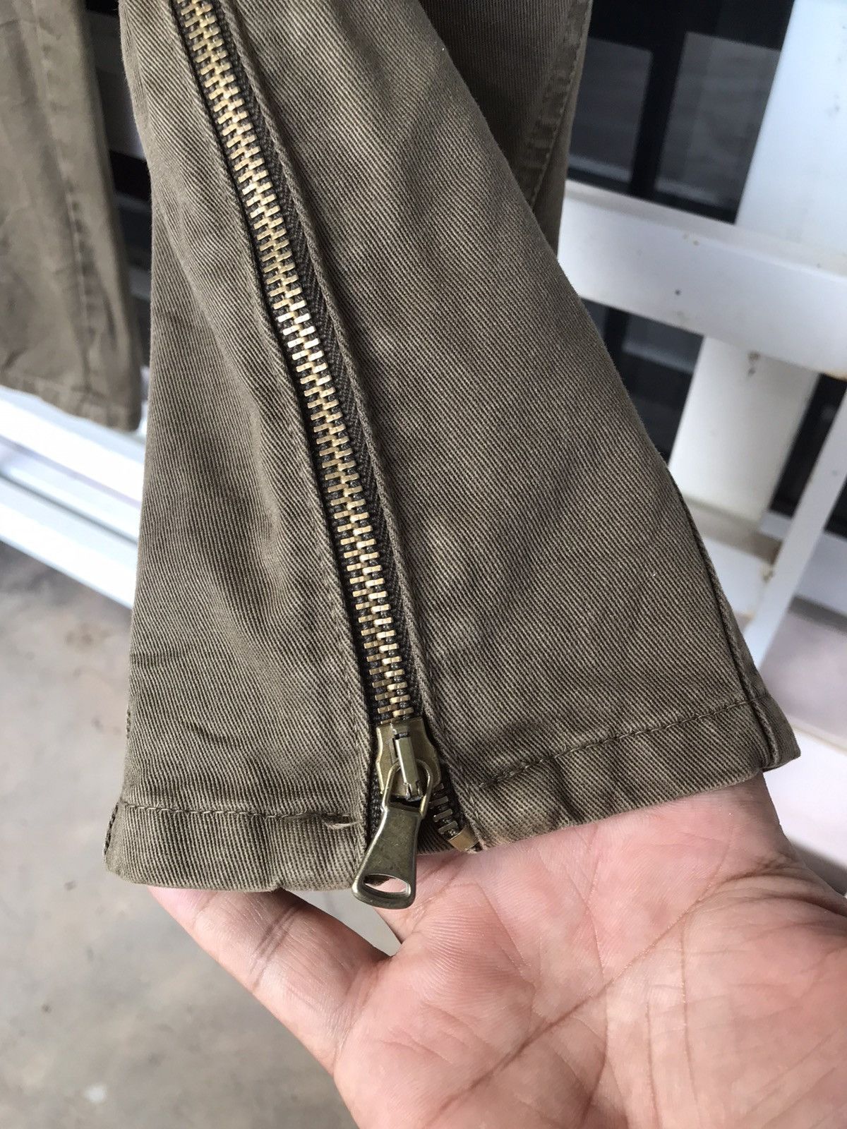 Dolce & Gabbana Dolce & Gabbana Multi pocket Cargo pants Size 34x35 Size US 34 / EU 50 - 8 Thumbnail