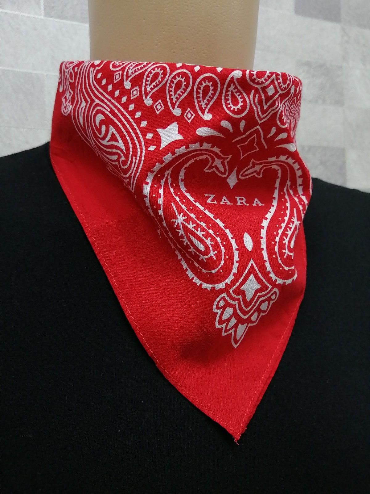 Zara ZARA Hot Red Paisley Bandana Neckerchief Pocketsquare Size ONE SIZE - 2 Thumbnail