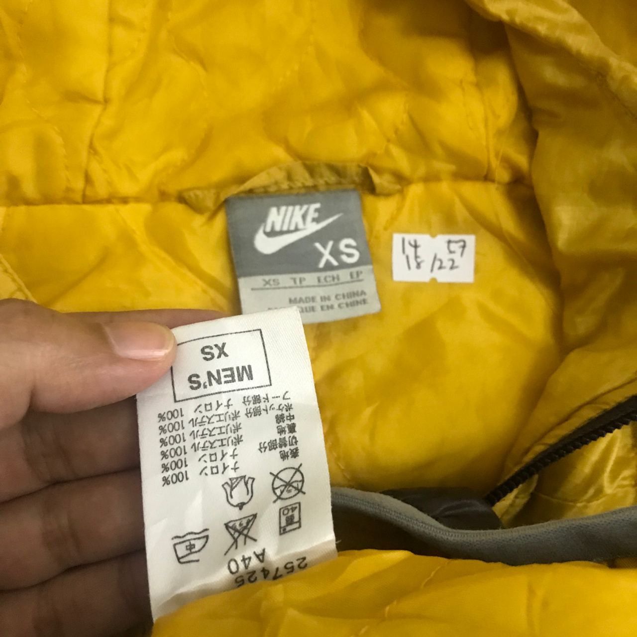 Nike 🔥 Vintage NIKE Puffer Vest Design With Hoodie Size US XS / EU 42 / 0 - 6 Thumbnail