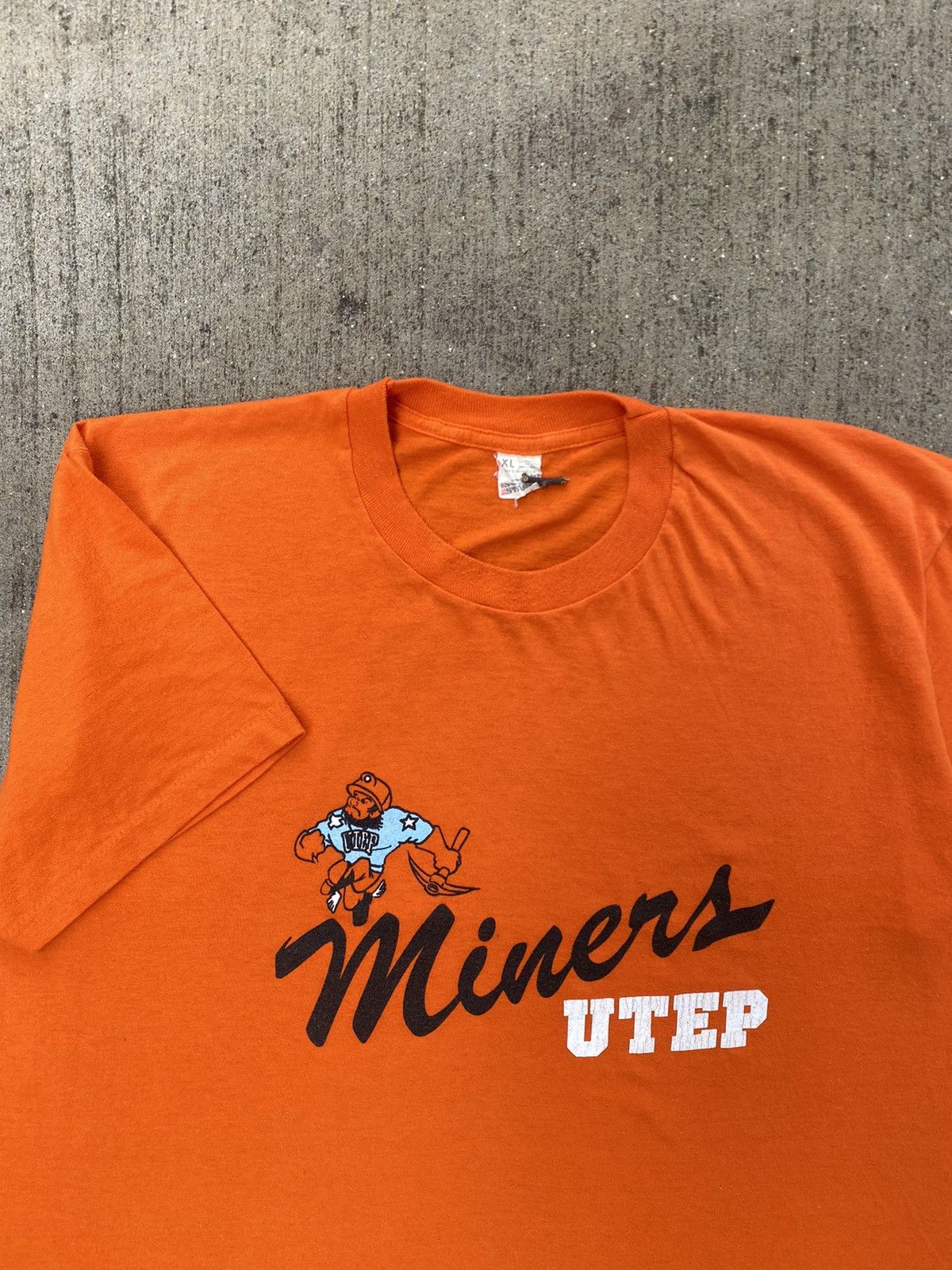 Vintage Vintage 80s UTEP Miners Tee El Paso Tx Size US L / EU 52-54 / 3 - 4 Thumbnail